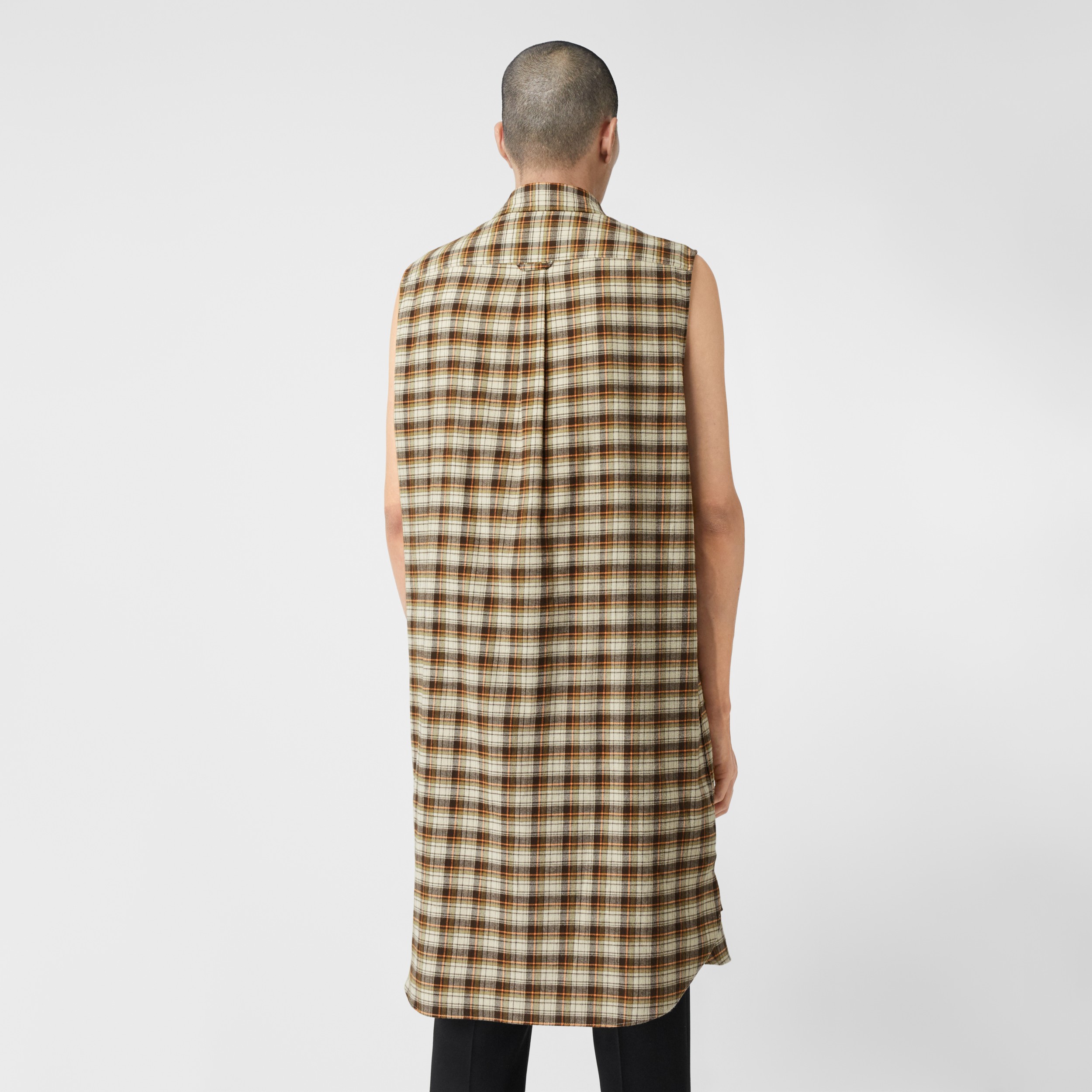 sleeveless check shirt
