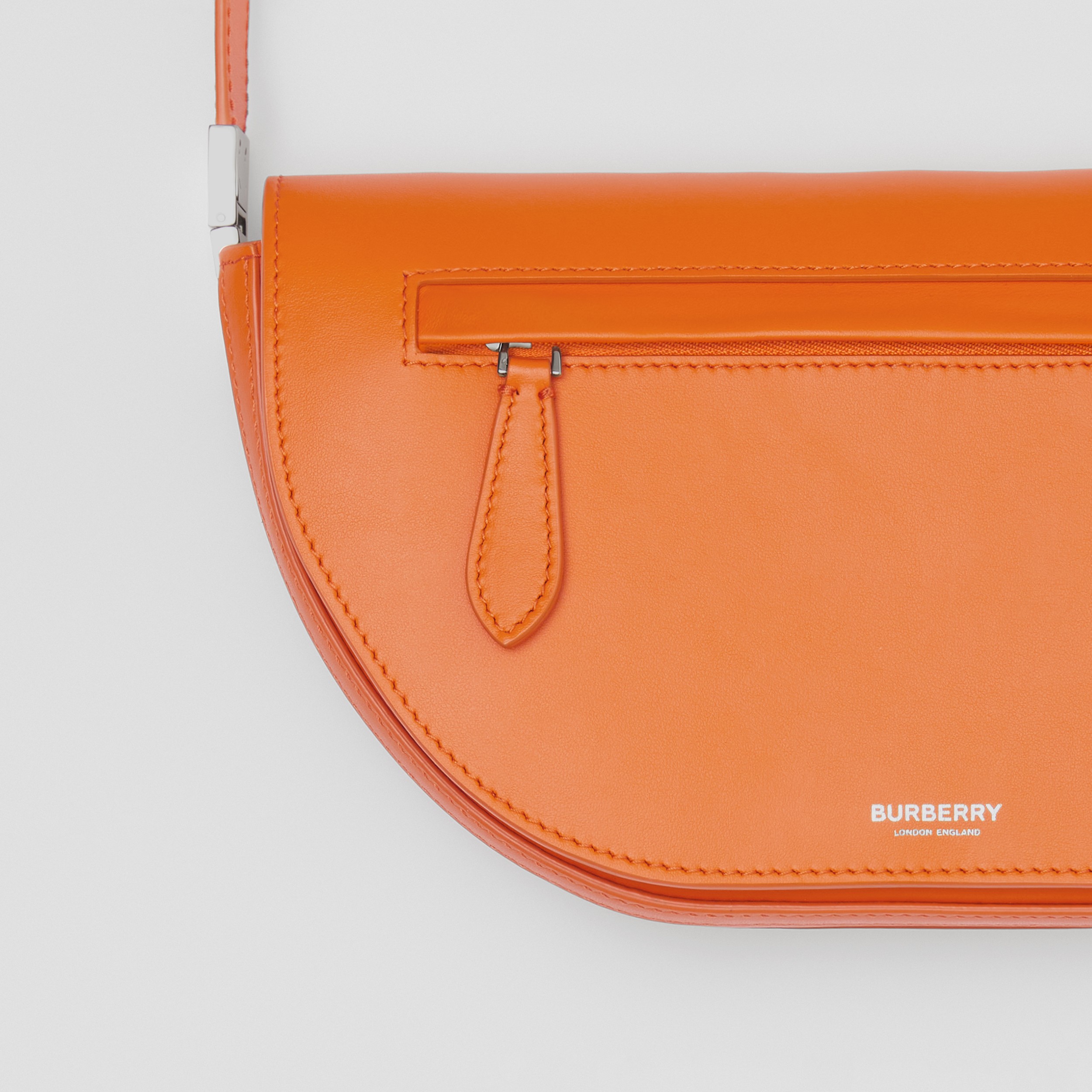 Petit sac Olympia en cuir (Orange) - Femme | Site officiel Burberry® - 2