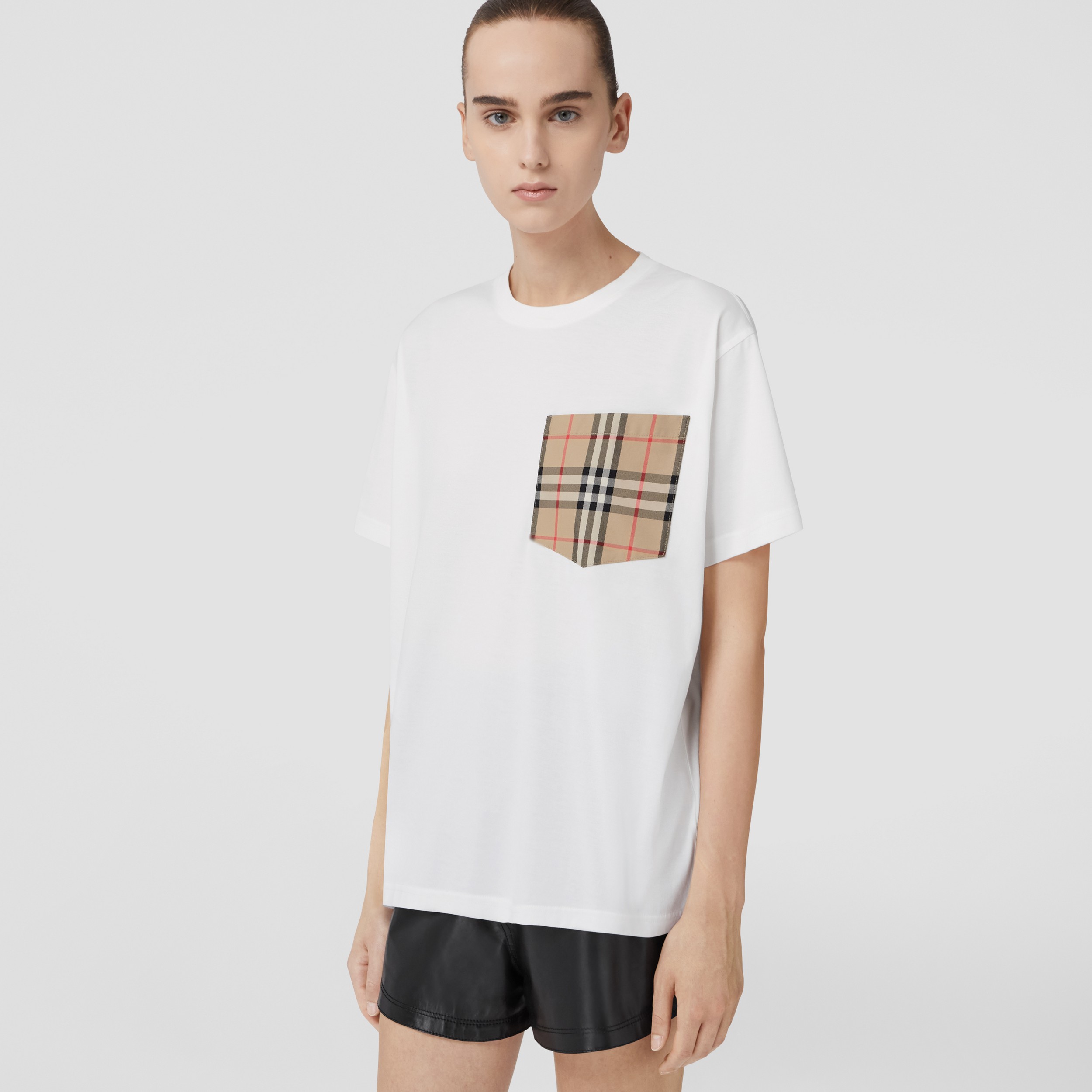 Vintage Check Pocket Cotton Oversized T-shirt in White | Burberry® Official - 1