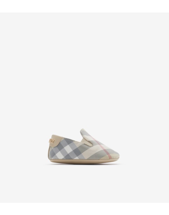 Chaussons chaussures premiers pas pour bebe Site officiel Burberry