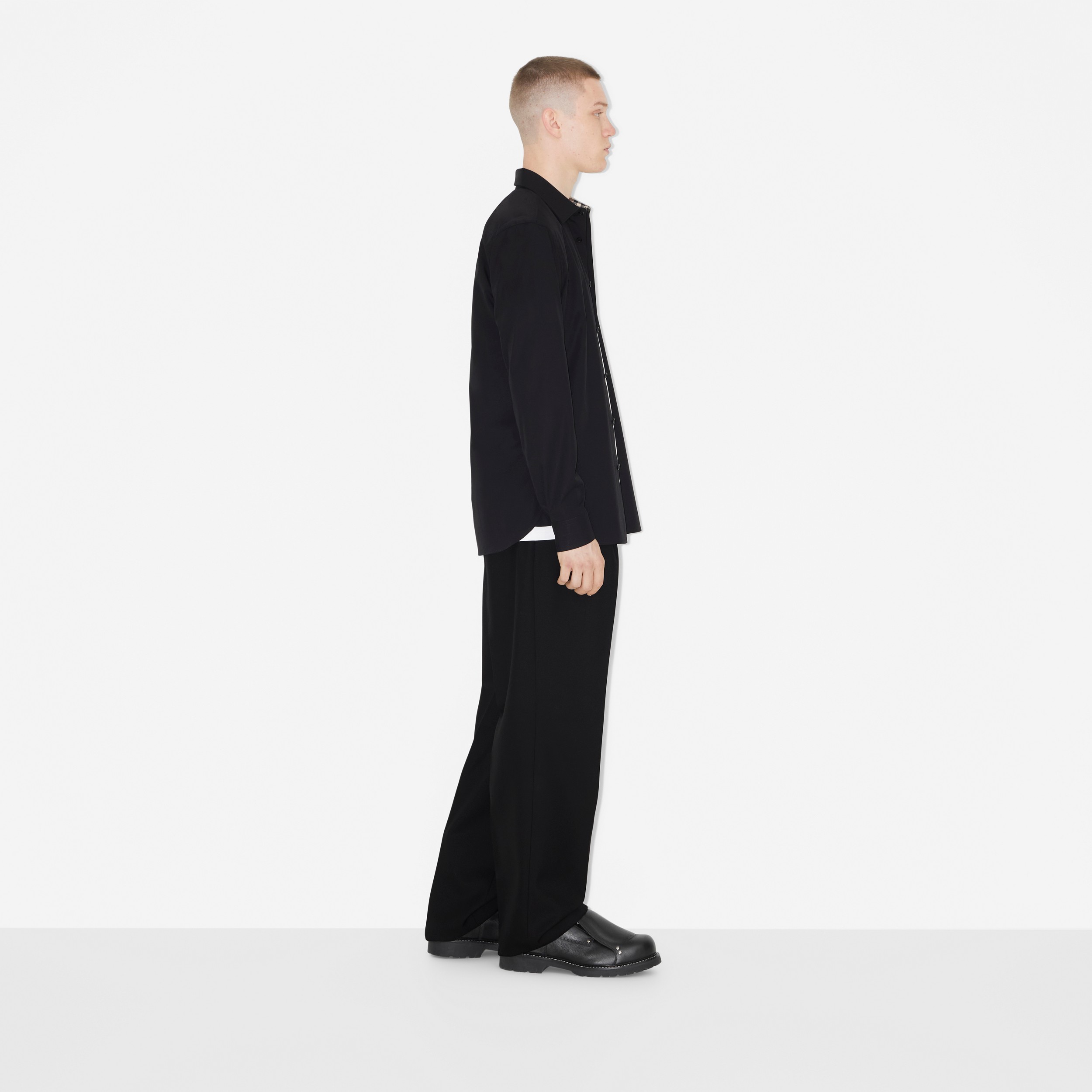 Camisa en algodón elástico con EKD bordado (Negro) - Hombre | Burberry® oficial - 3