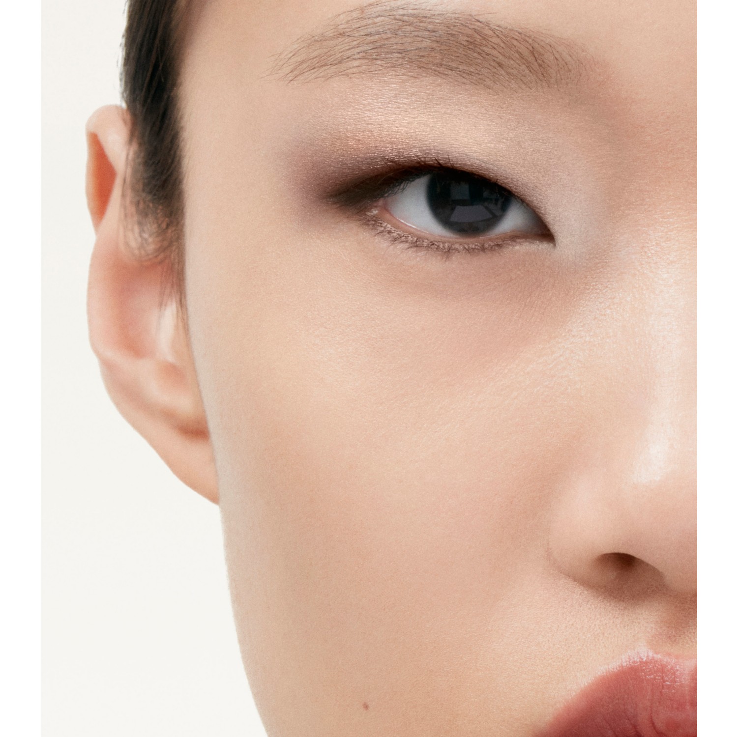 Burberry Eye Quad – Midnight No. 04