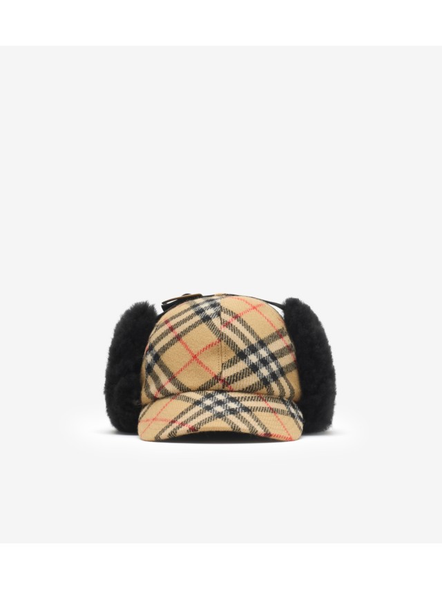 3D3CC671-33AA-4C8D-B50A-