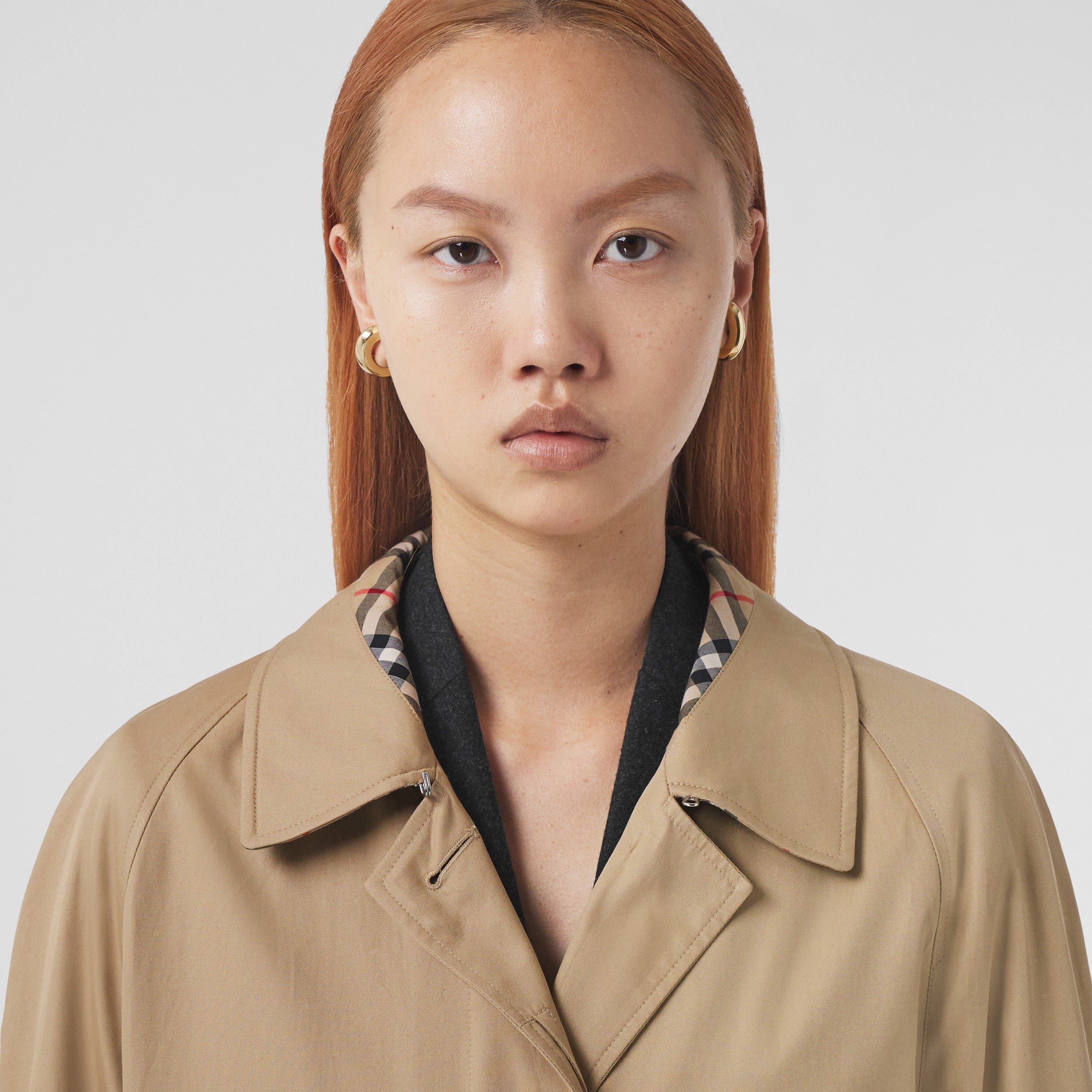 カムデン カーコート (ハニー) - ウィメンズ | Burberry®公式サイト カムデン カーコート (ハニー) - ウィメンズ | Burberry®公式サイト