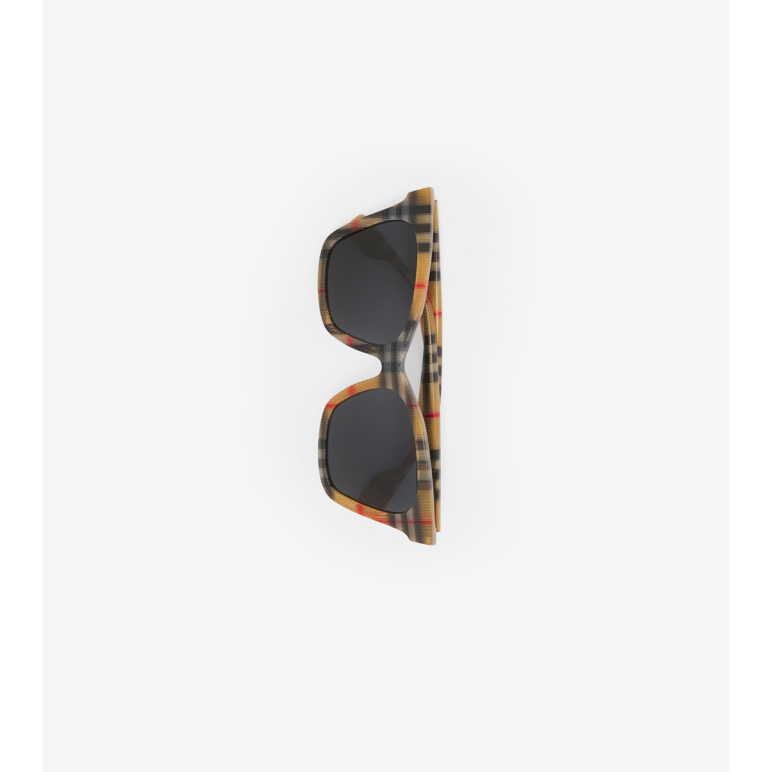 Burberry store retro sunglasses