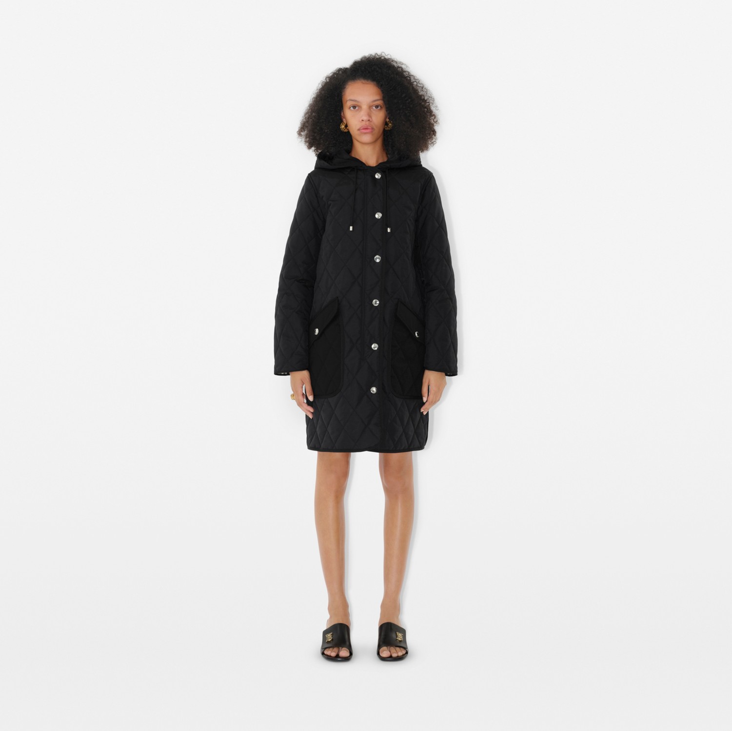 Manteau à capuche en nylon matelassé (Noir) - Femme | Site officiel Burberry®
