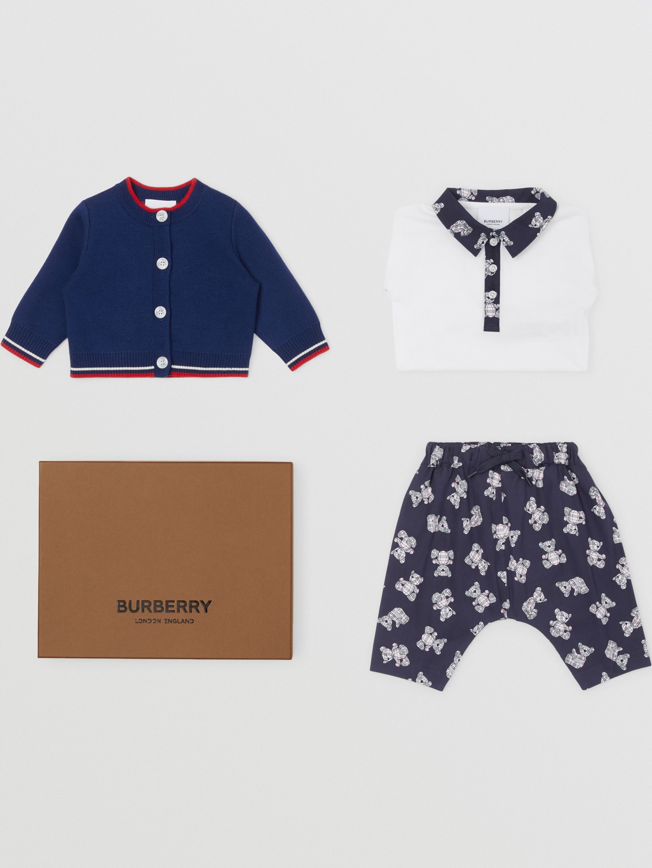 Burberry baby set