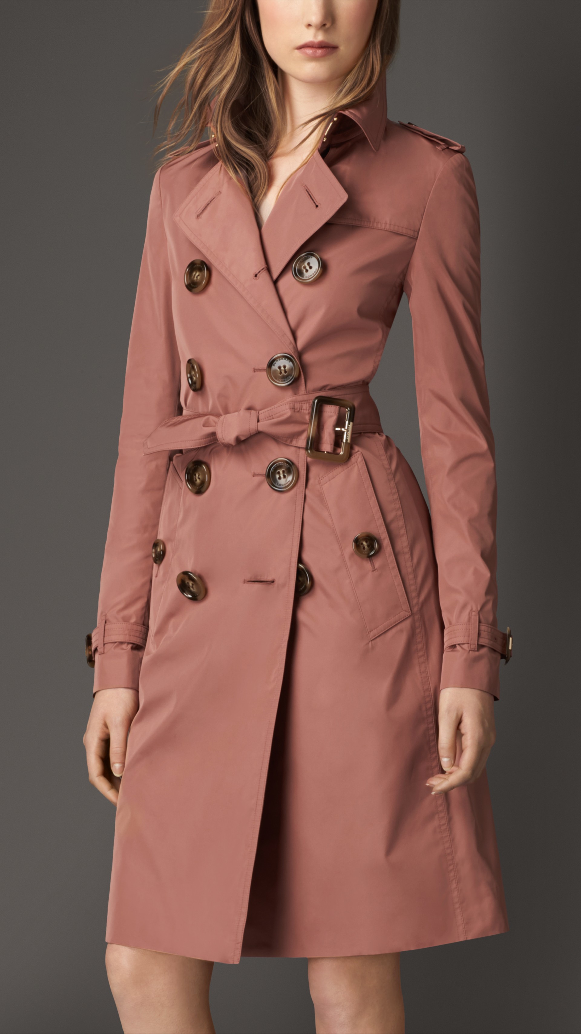 Trench coat impermeable en tejido técnico (Secuoya Pálido) Mujer