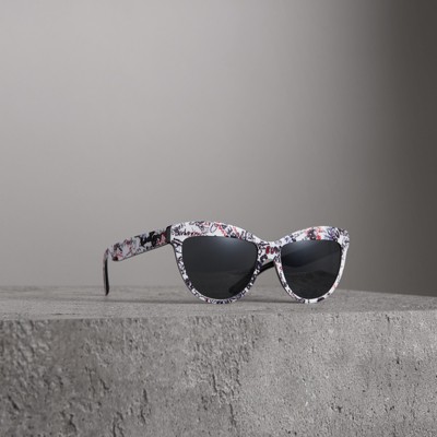 Burberry cheap doodle sunglasses