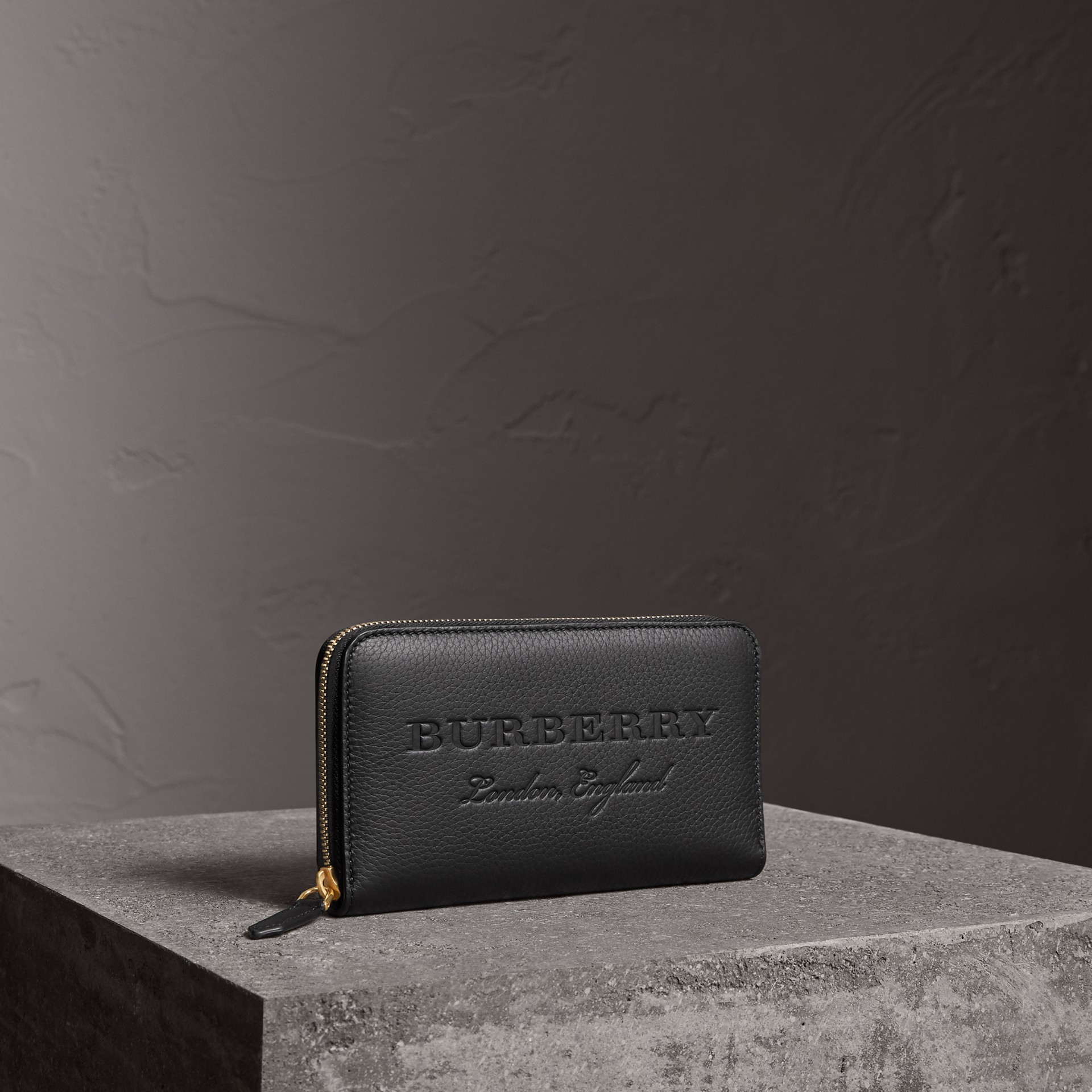 burberry black wallet