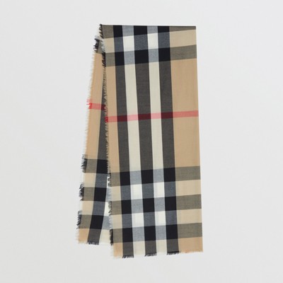 Lightweight Check Cashmere Scarf in Archive Beige | Burberry