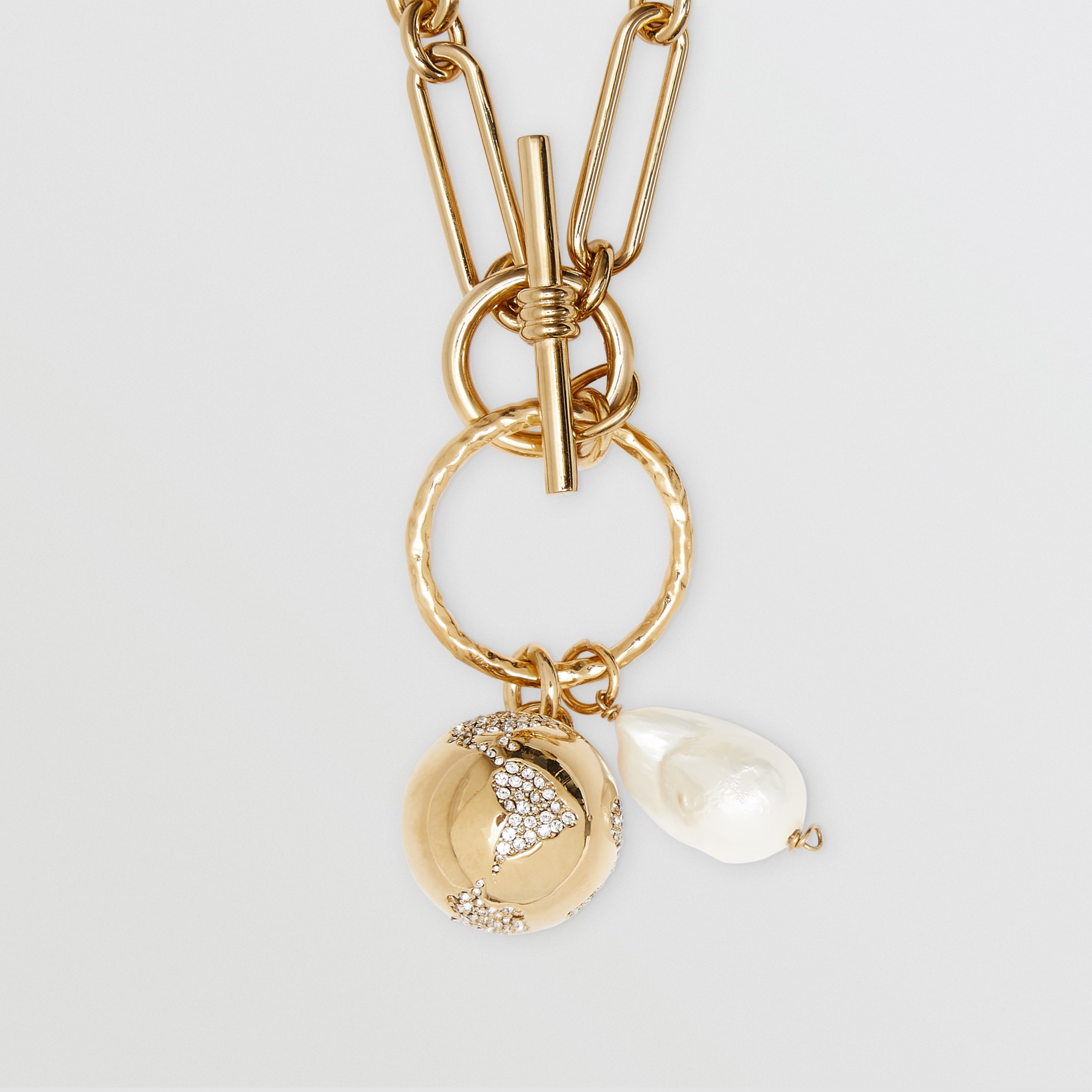Resin Pearl Goldplated Chainlink Necklace in Light Burberry