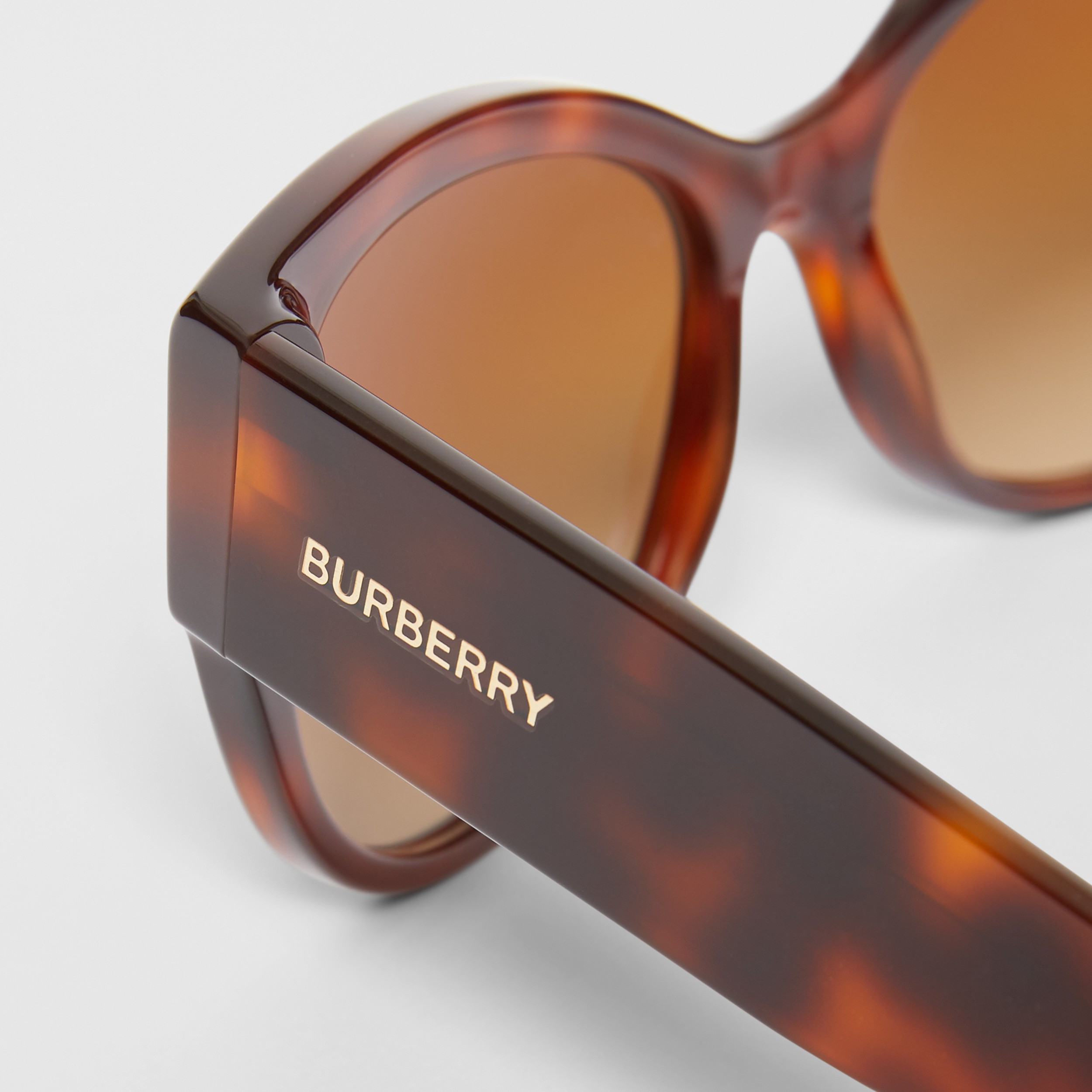 Butterfly Frame Sunglasses in Tortoise Amber - Women | Burberry® Official - 2