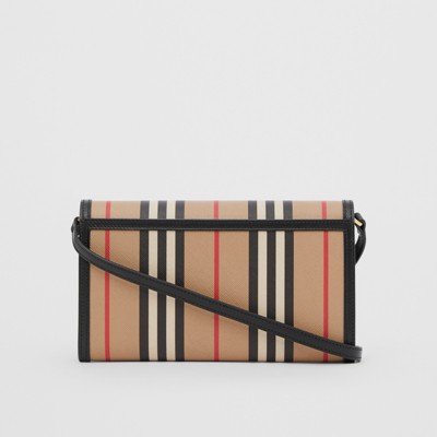 burberry wristlet wallet