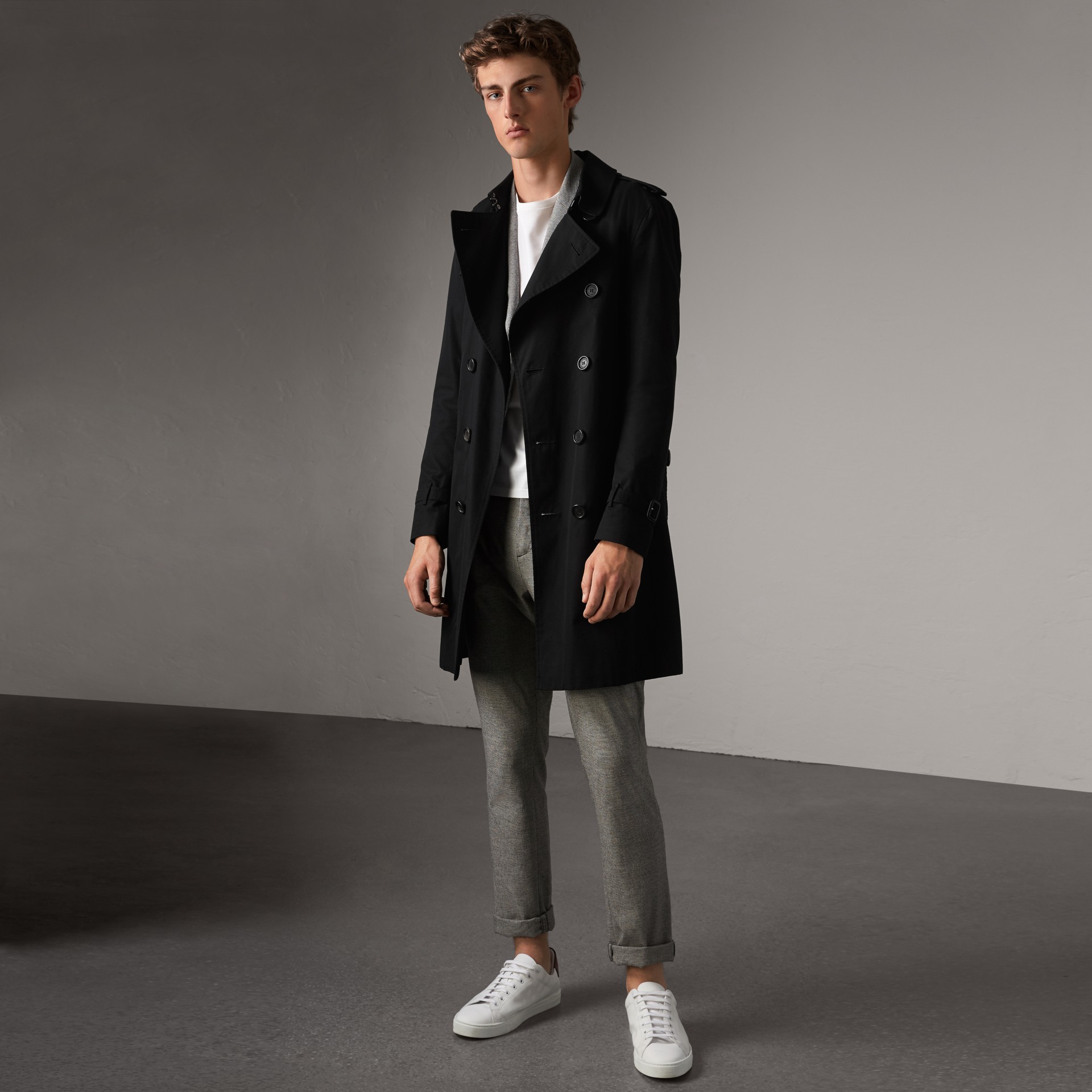 The Sandringham – Long Trench Coat in Black - Men | Burberry United States