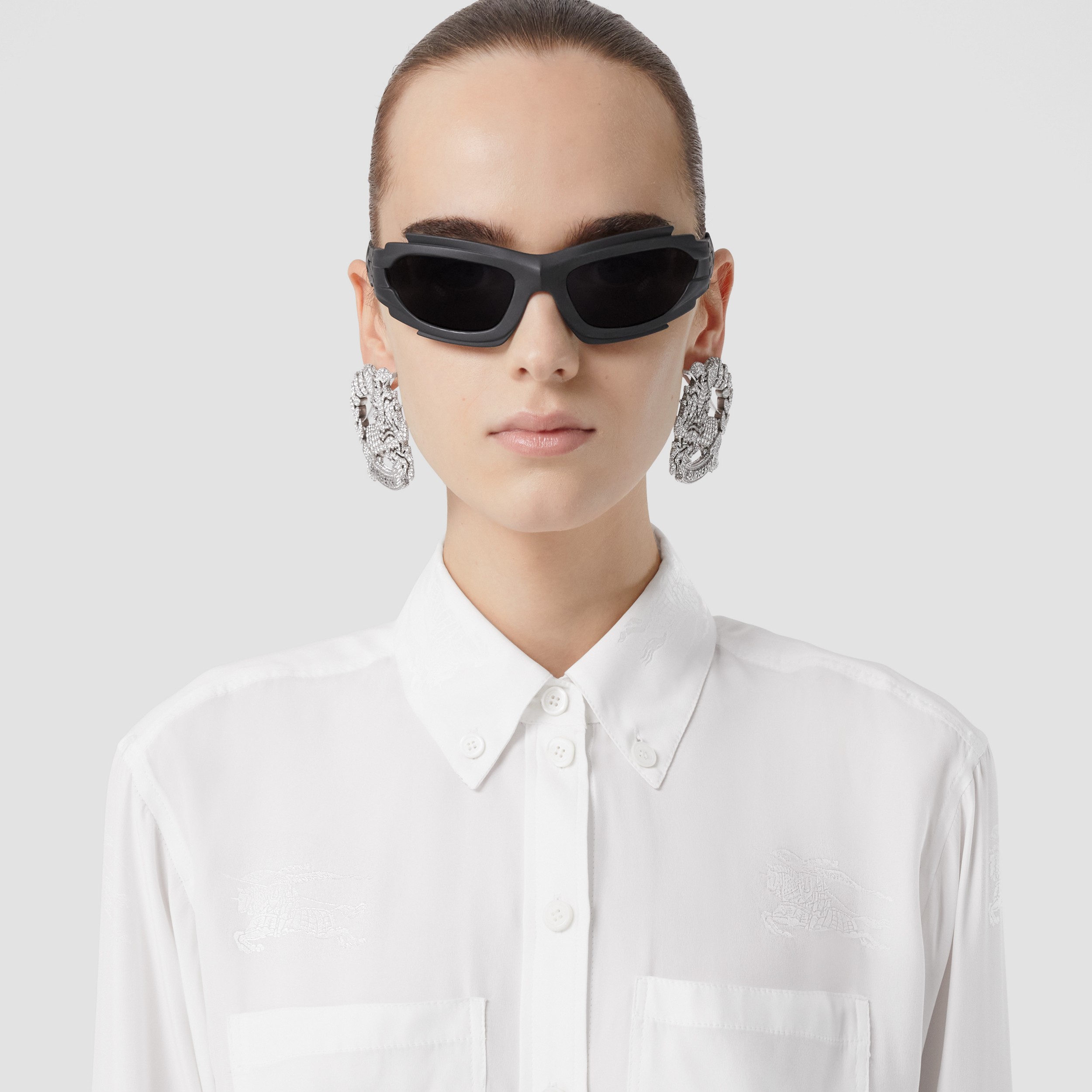 Camisa oversize de seda com estampa Equestrian Knight em jacquard (Branco Óptico) - Mulheres | Burberry® oficial - 2