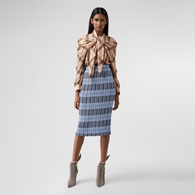 womens burberry skirt