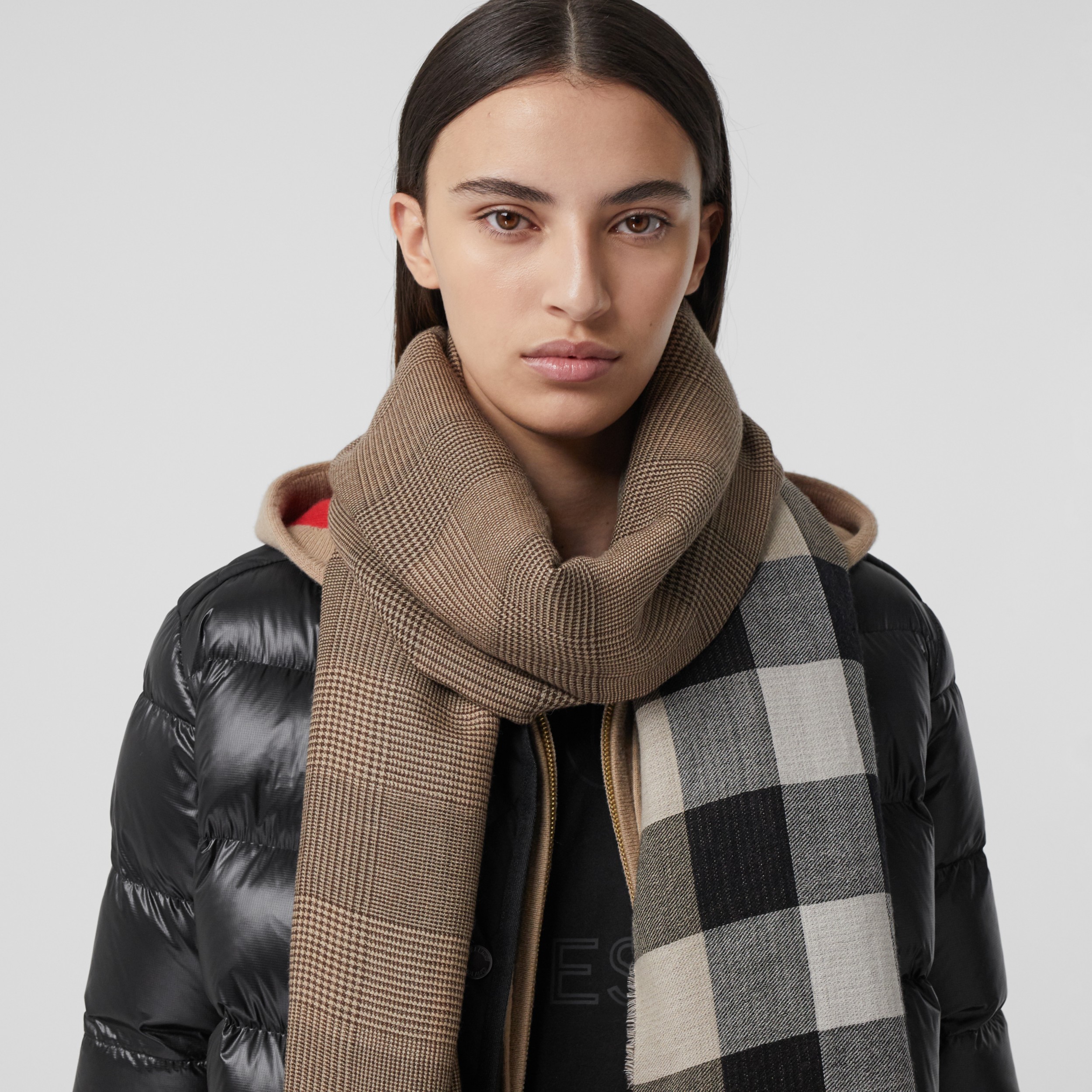 Reversible Check Cashmere Scarf in Archive Beige | Burberry United States