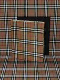 The Burberry Book | Burberry® 公式サイト The Burberry Book | Burberry® 公式サイト