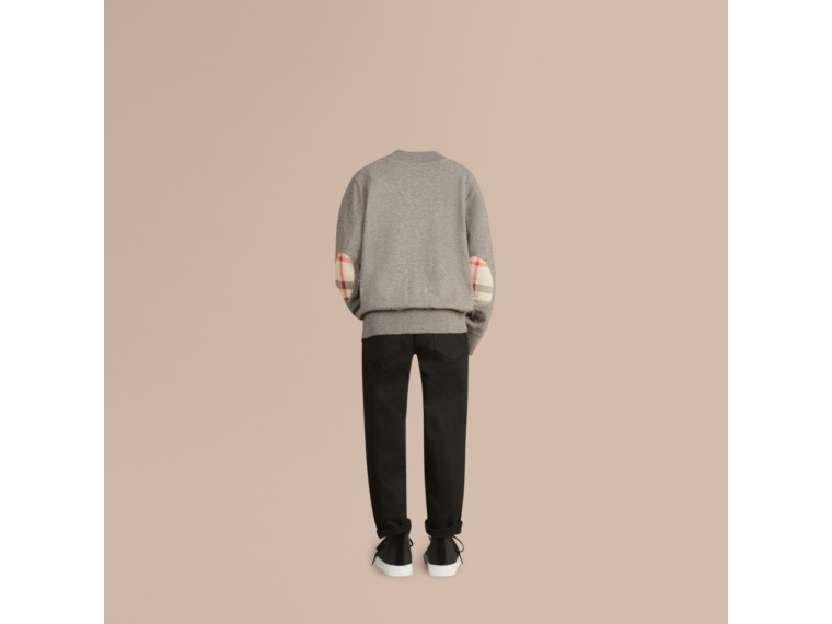 sweatshirt v stitch