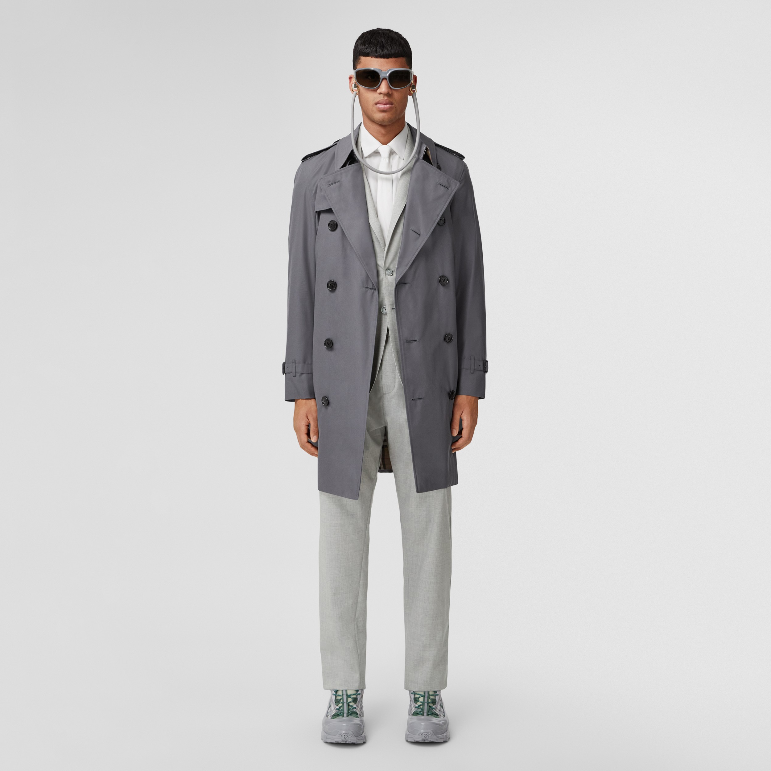 The Mid-length Chelsea Heritage Trench Coat in Grey - Men | Burberry® Official - 1