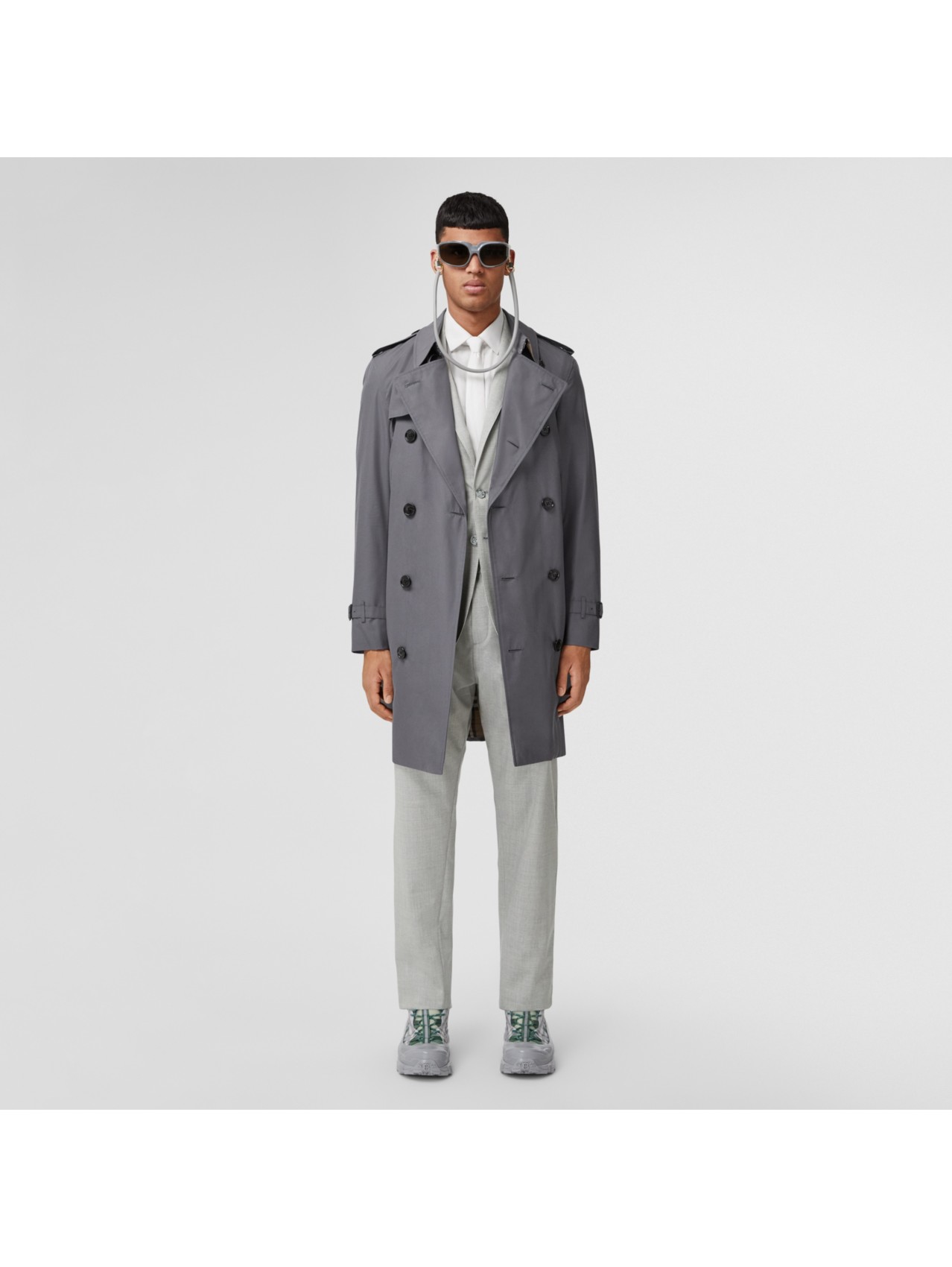 dobbeltlag Viva er der The Mid-length Chelsea Heritage Trench Coat in Grey - Men | Burberry®  Official