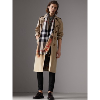 burberry scarf trench check