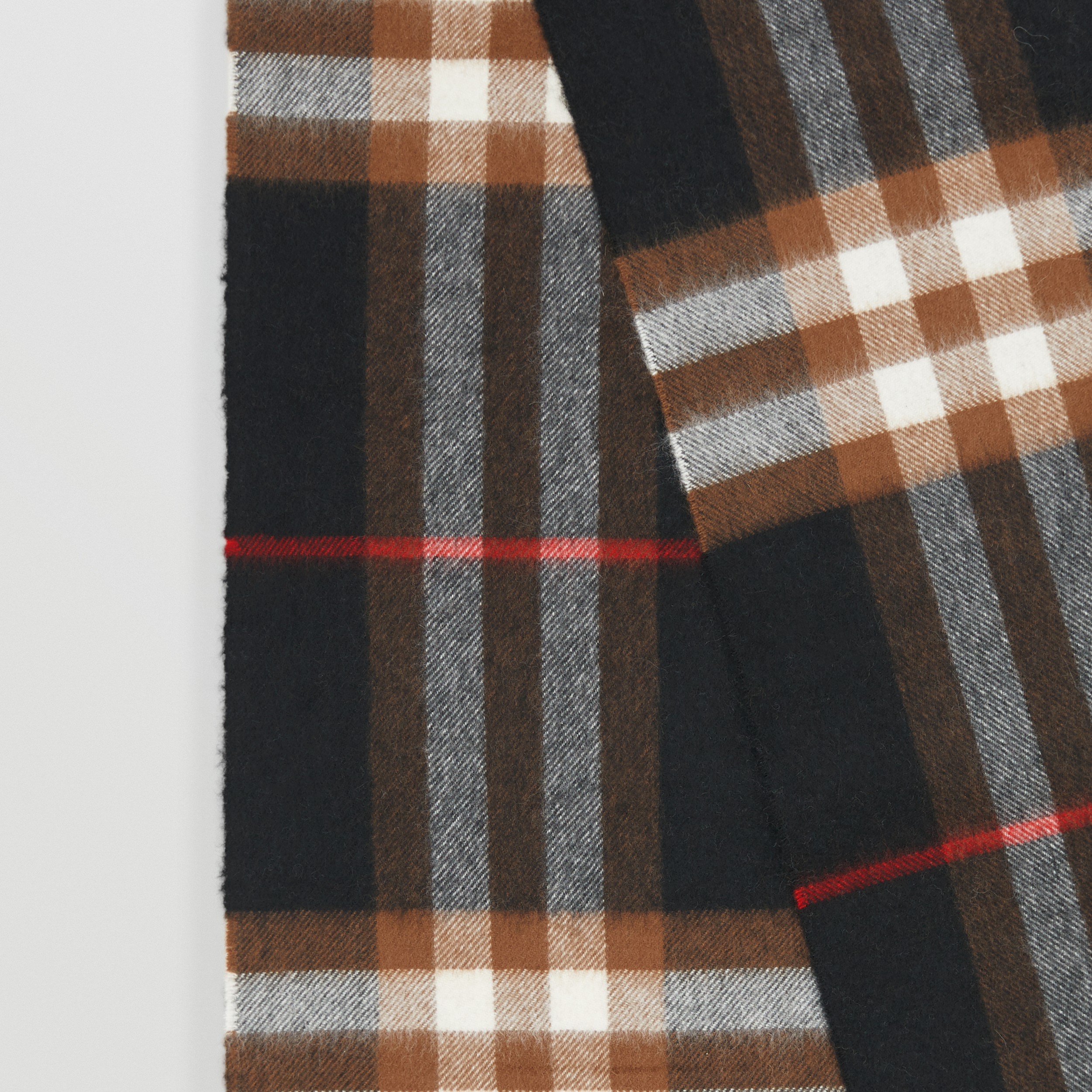 The Classic Check Cashmere Scarf in Black/brown | Burberry® Official - 2