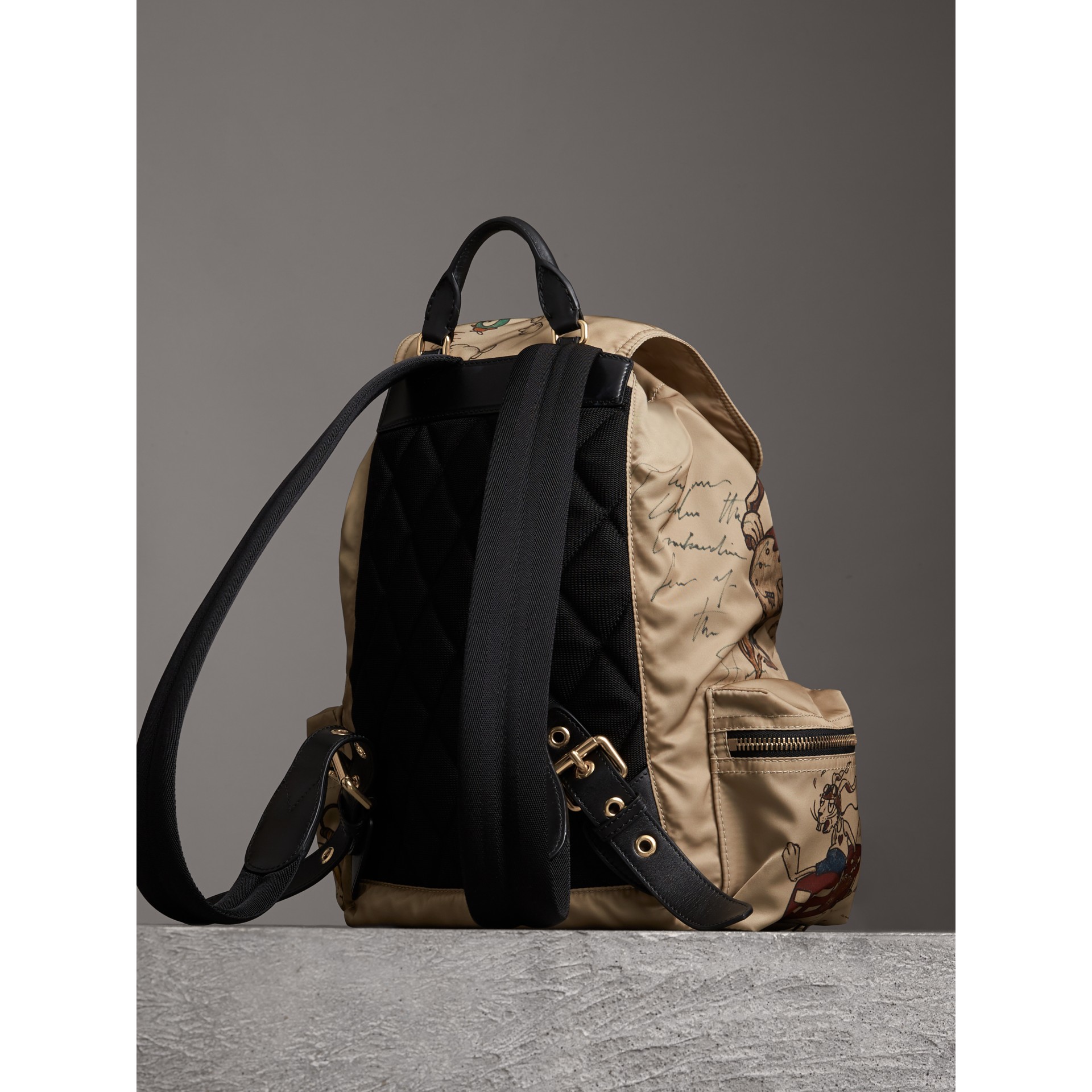 Zaino The Rucksack grande in nylon con disegni stampati Miele