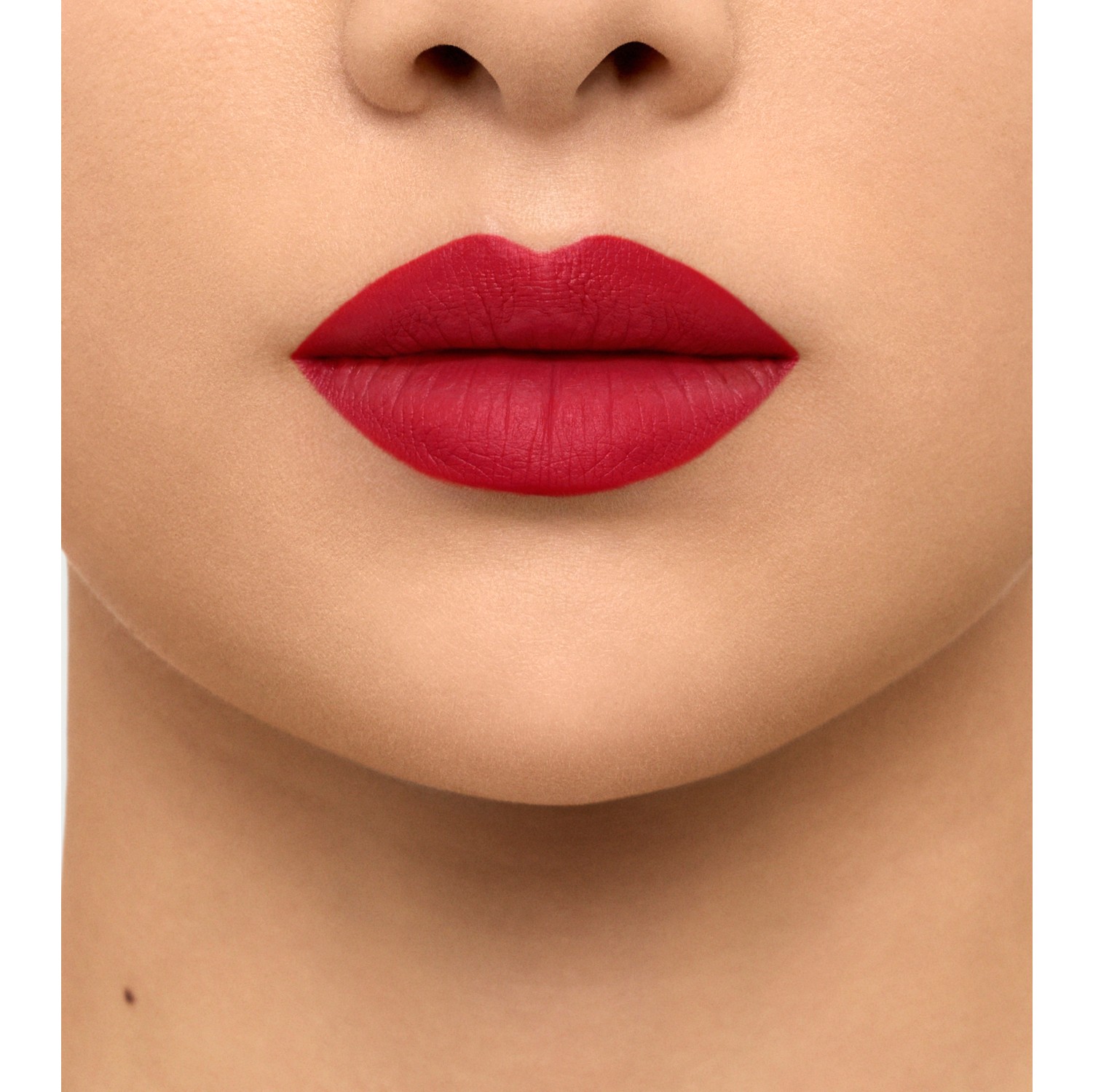 Burberry Kisses Liquid Matte – Military Red No.109 in Military Red 109 - Women | Burberry® Official