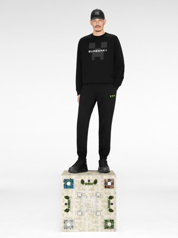 Burberry x Minecraft | Burberry® Official Burberry x Minecraft | Burberry® Official