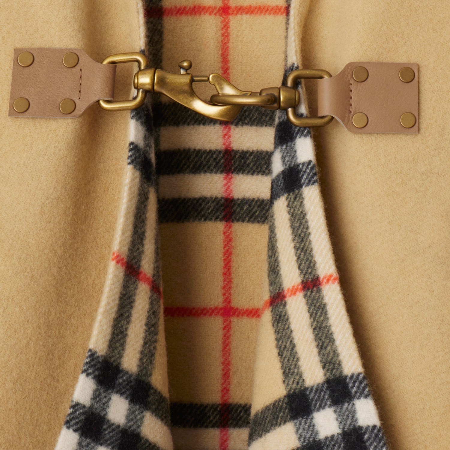 チェック ウールケープ (サンド) | Burberry®公式サイト チェック ウールケープ (サンド) | Burberry®公式サイト
