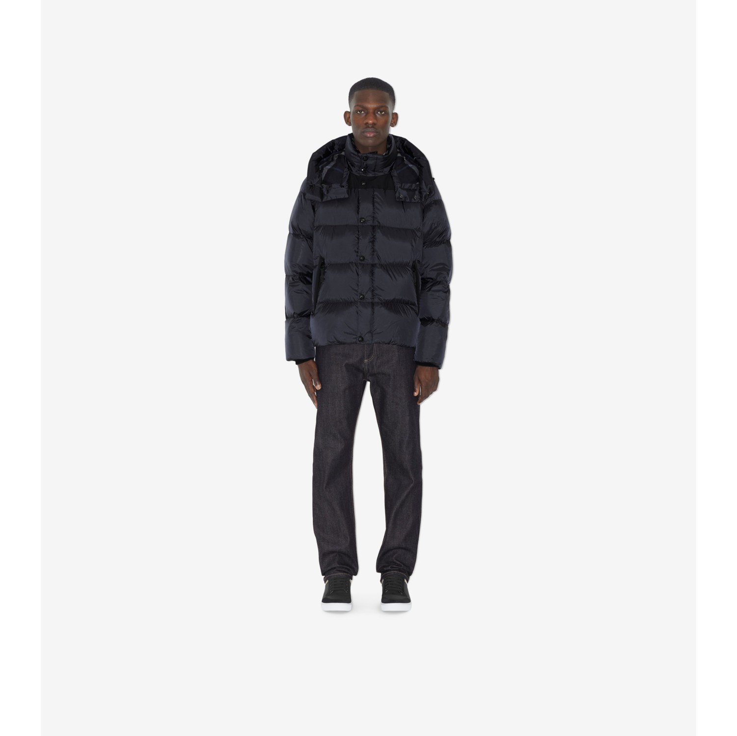 Burberry navy 2024 puffer coat