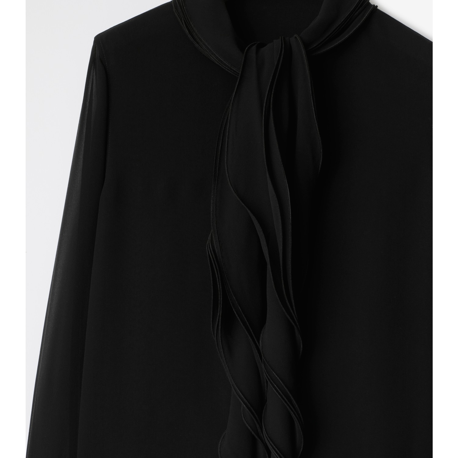 Seidenbluse mit Rüschendetail