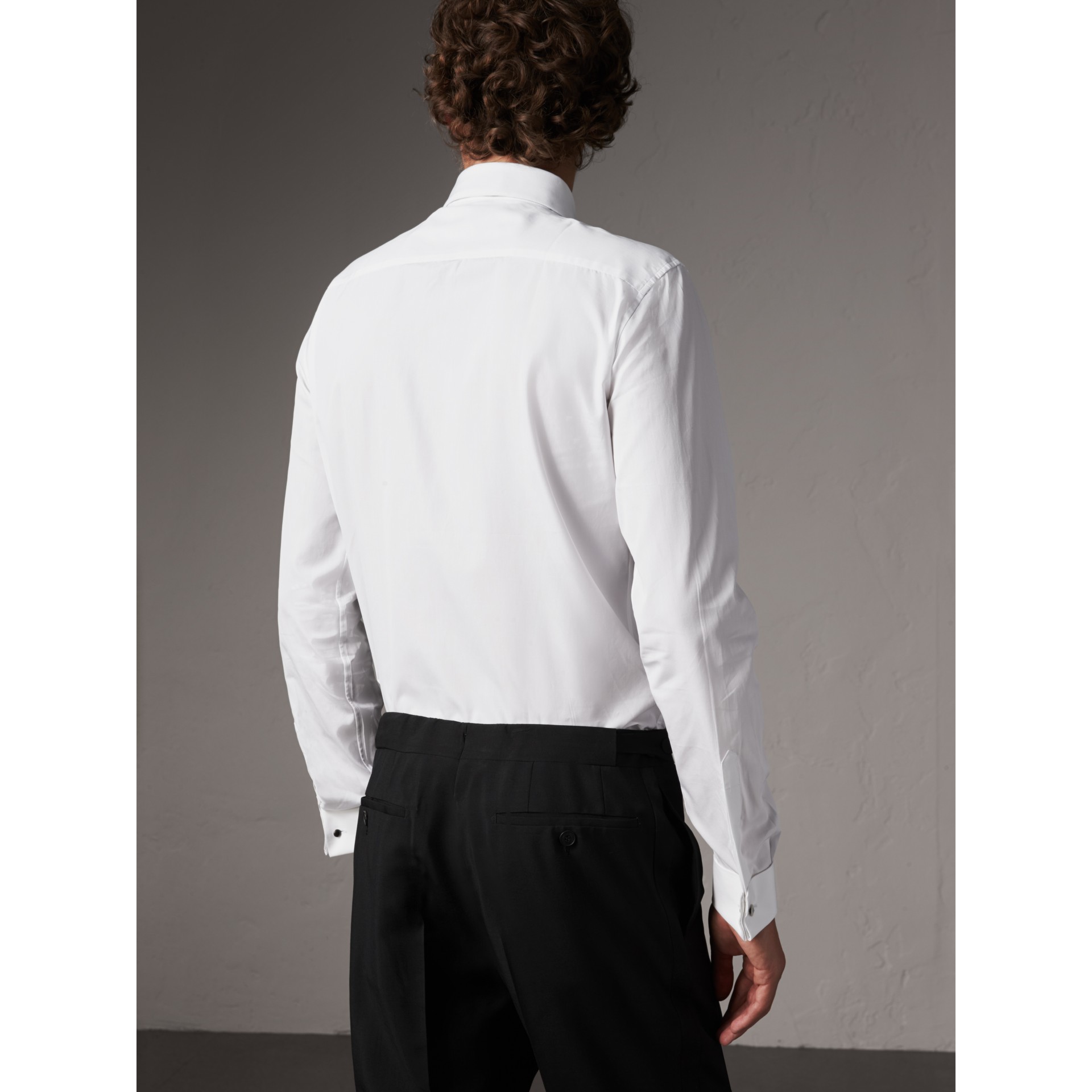 スリムフィット コットンポプリン ドレスシャツ (ホワイト) - メンズ | バーバリー