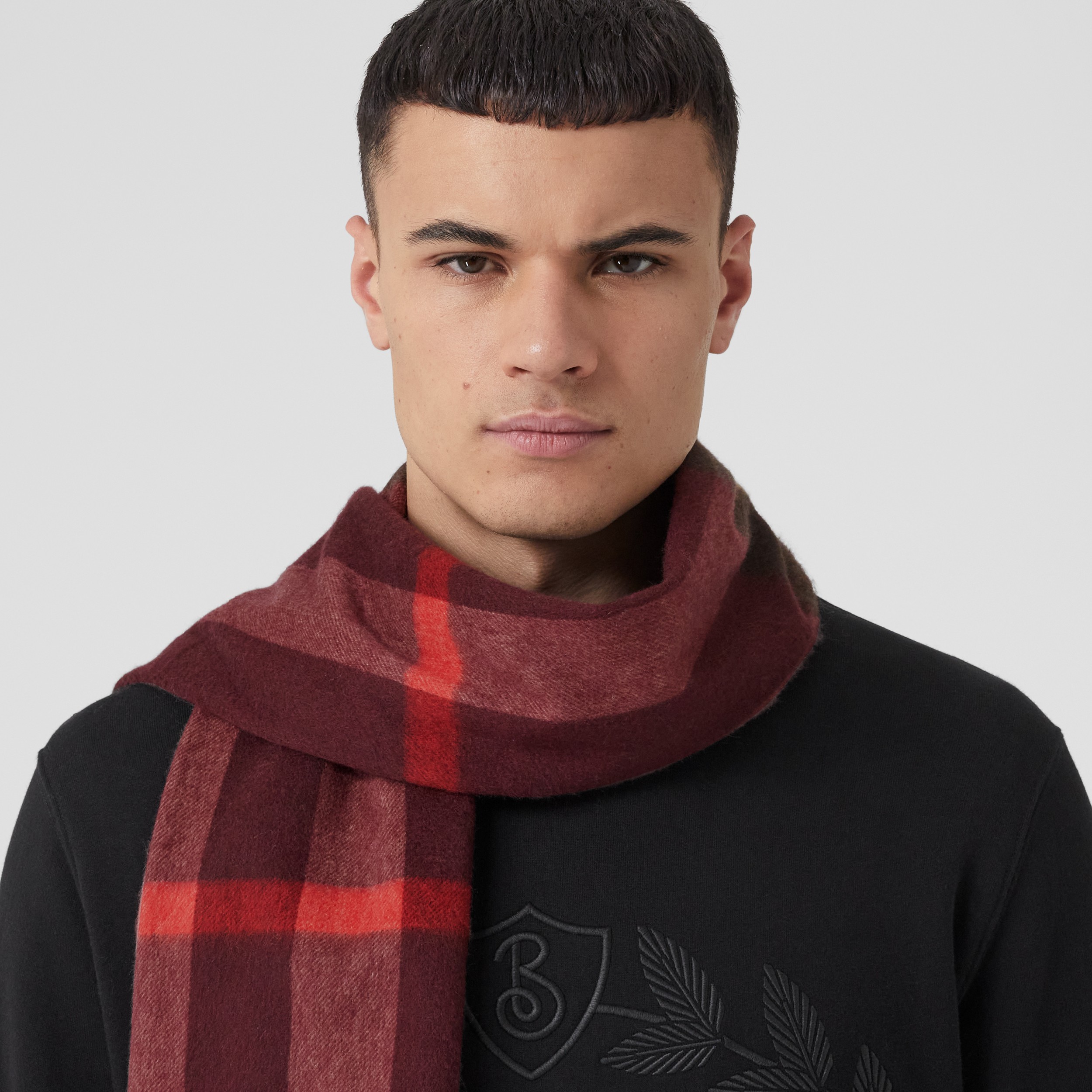 Check Cashmere Scarf in Burgundy | Burberry® Official - 4