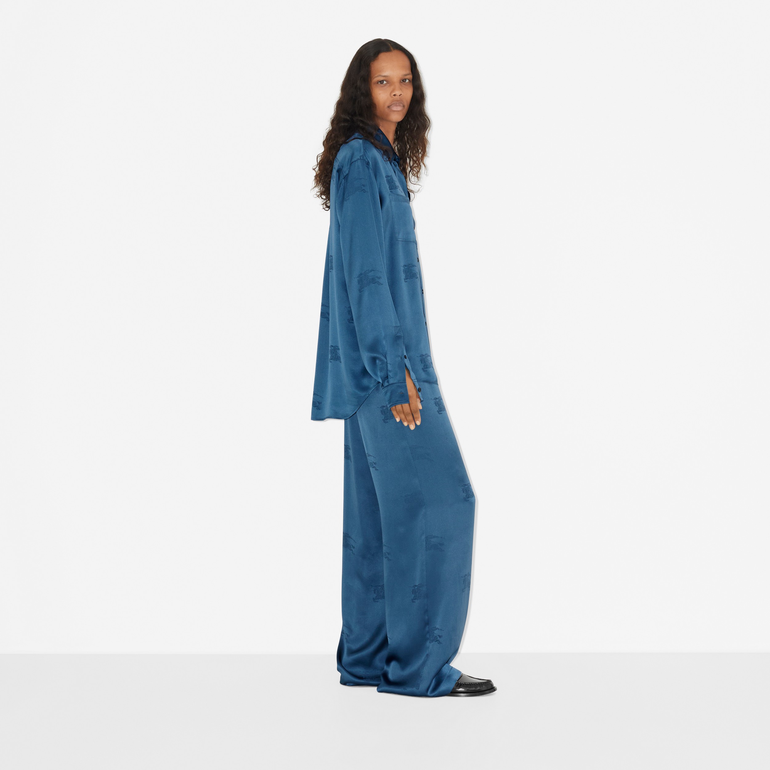 Calças estilo pantalona de seda com estampa Equestrian Knight em jacquard (Azul Marinho Suave) - Mulheres | Burberry® oficial - 3