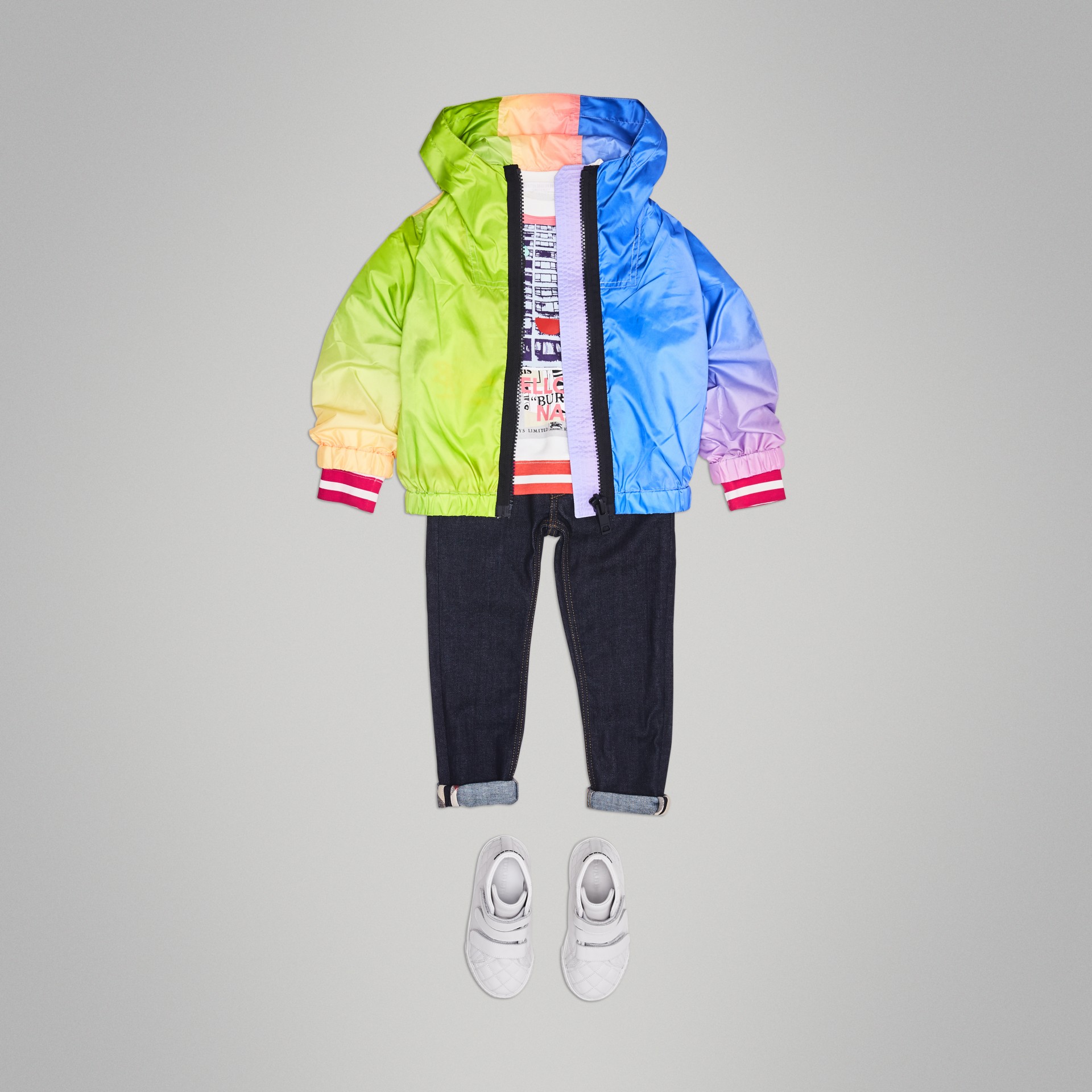 Rainbow Print Lightweight Hooded Jacket in Multicolour Burberry