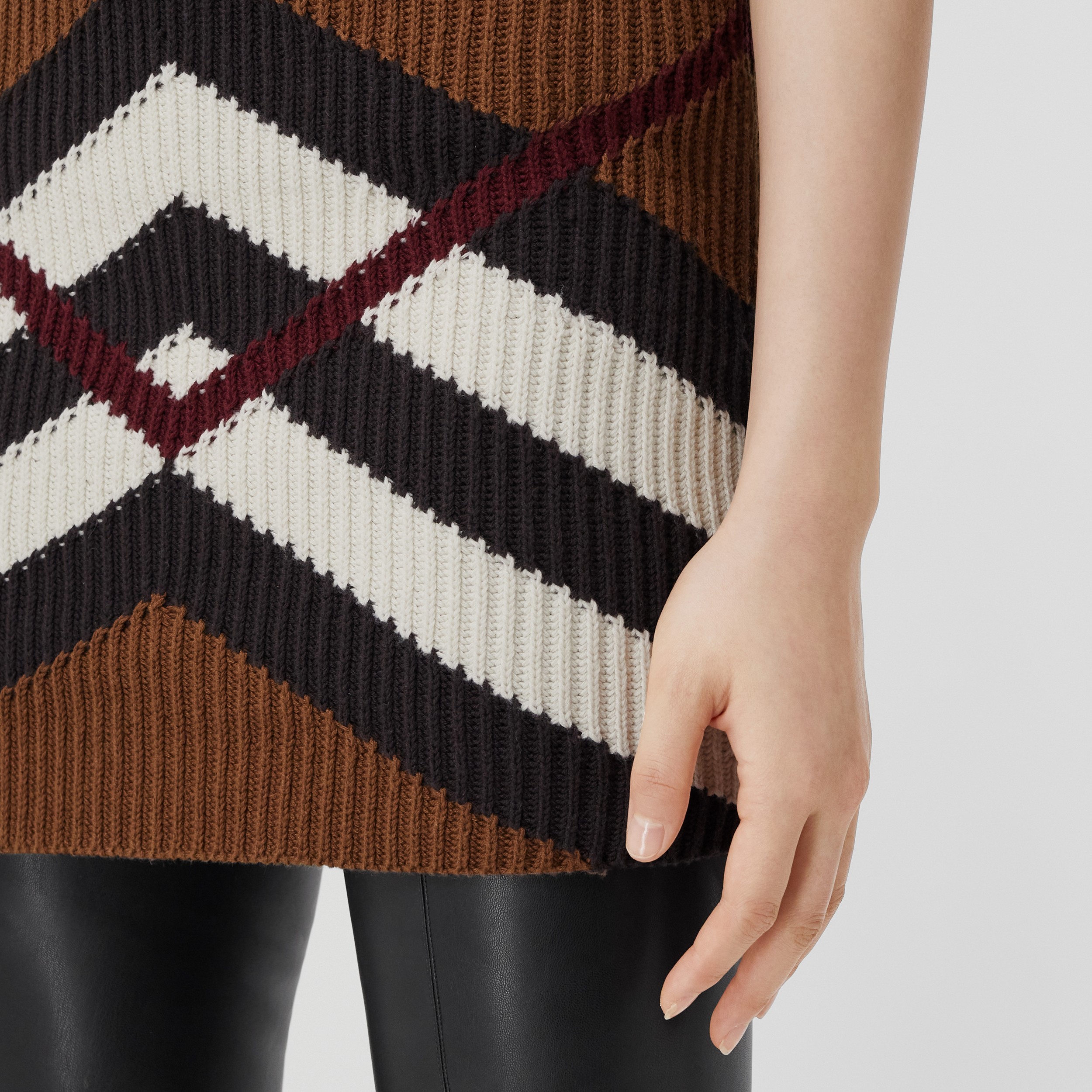 Chevron Check Cashmere Cotton Blend Mini Skirt in Dark Birch Brown | Burberry® Official - 2
