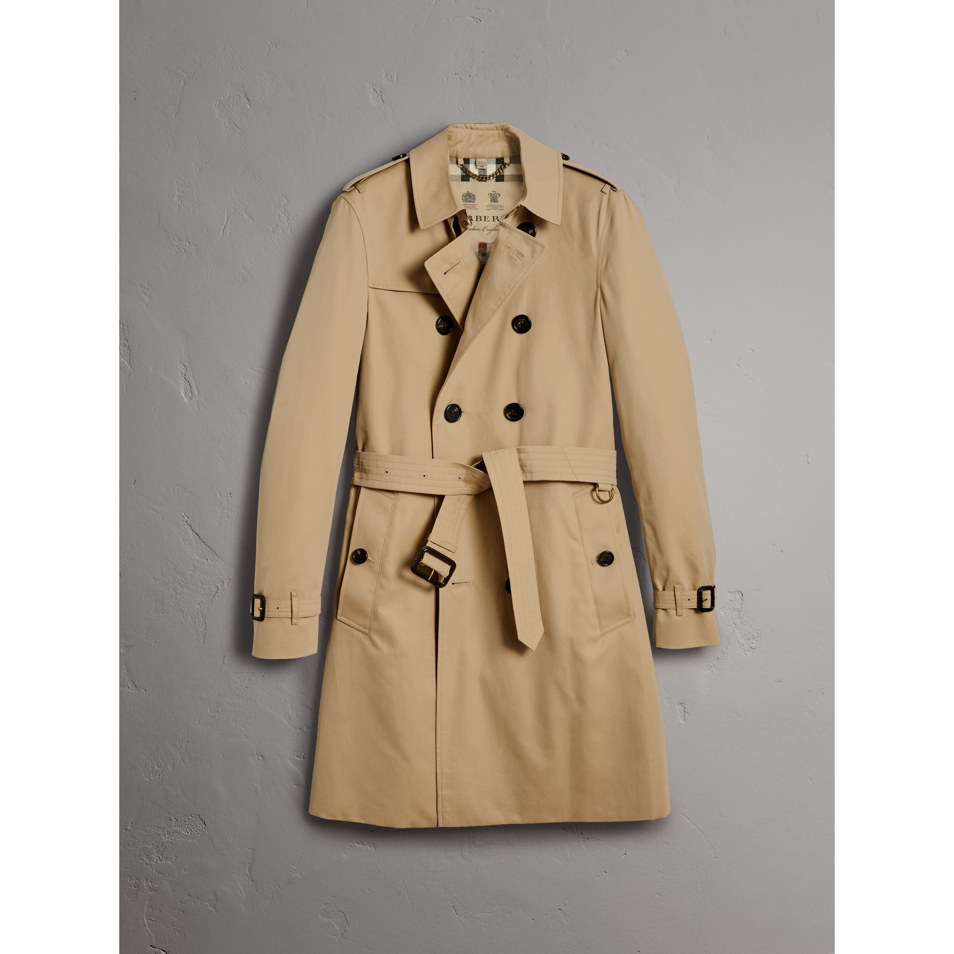 The Chelsea – Long Trench Coat in Honey - Men | Burberry United States