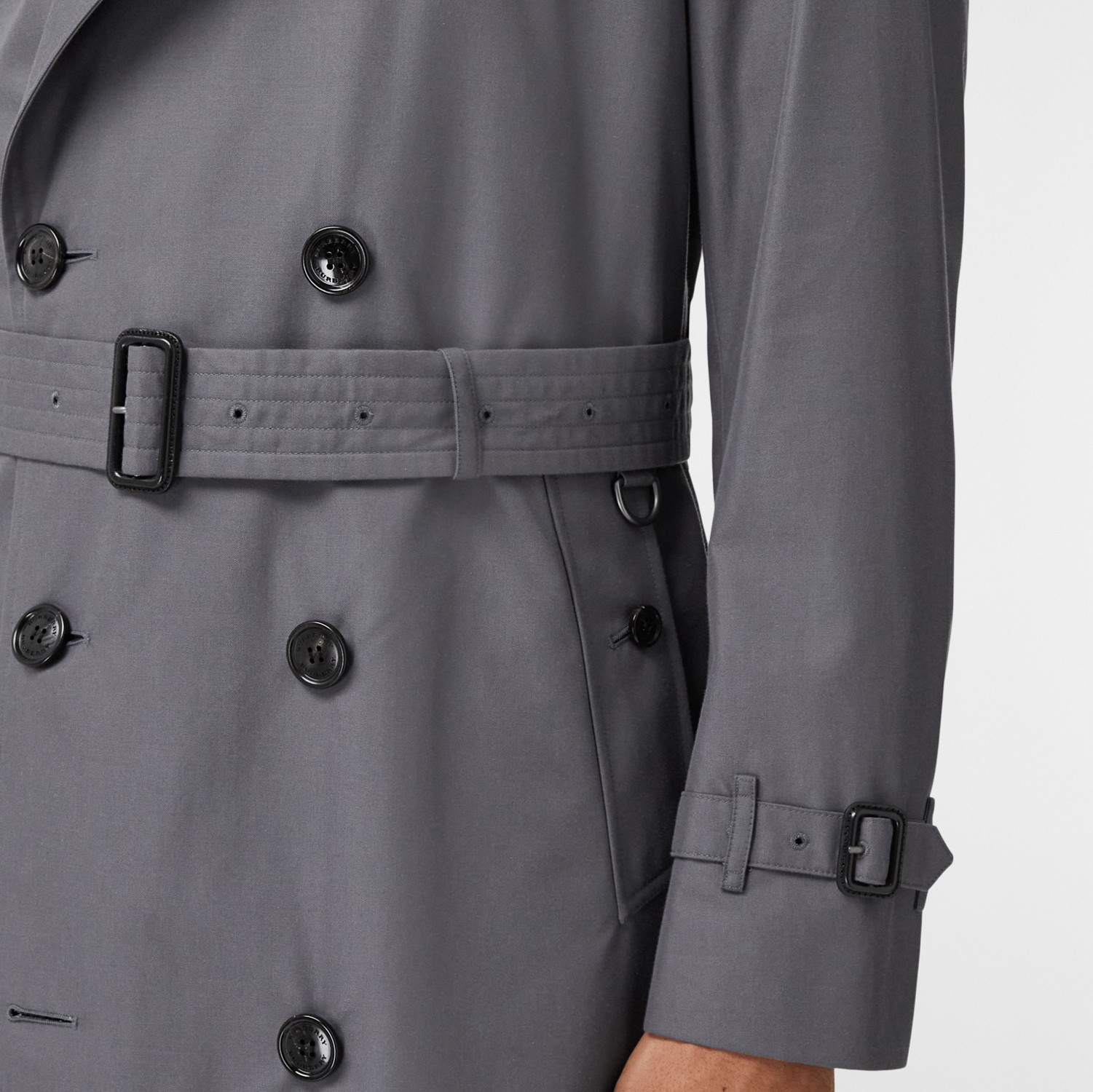 The Mid-length Chelsea Heritage Trench Coat in Grey - Men | Burberry® Official