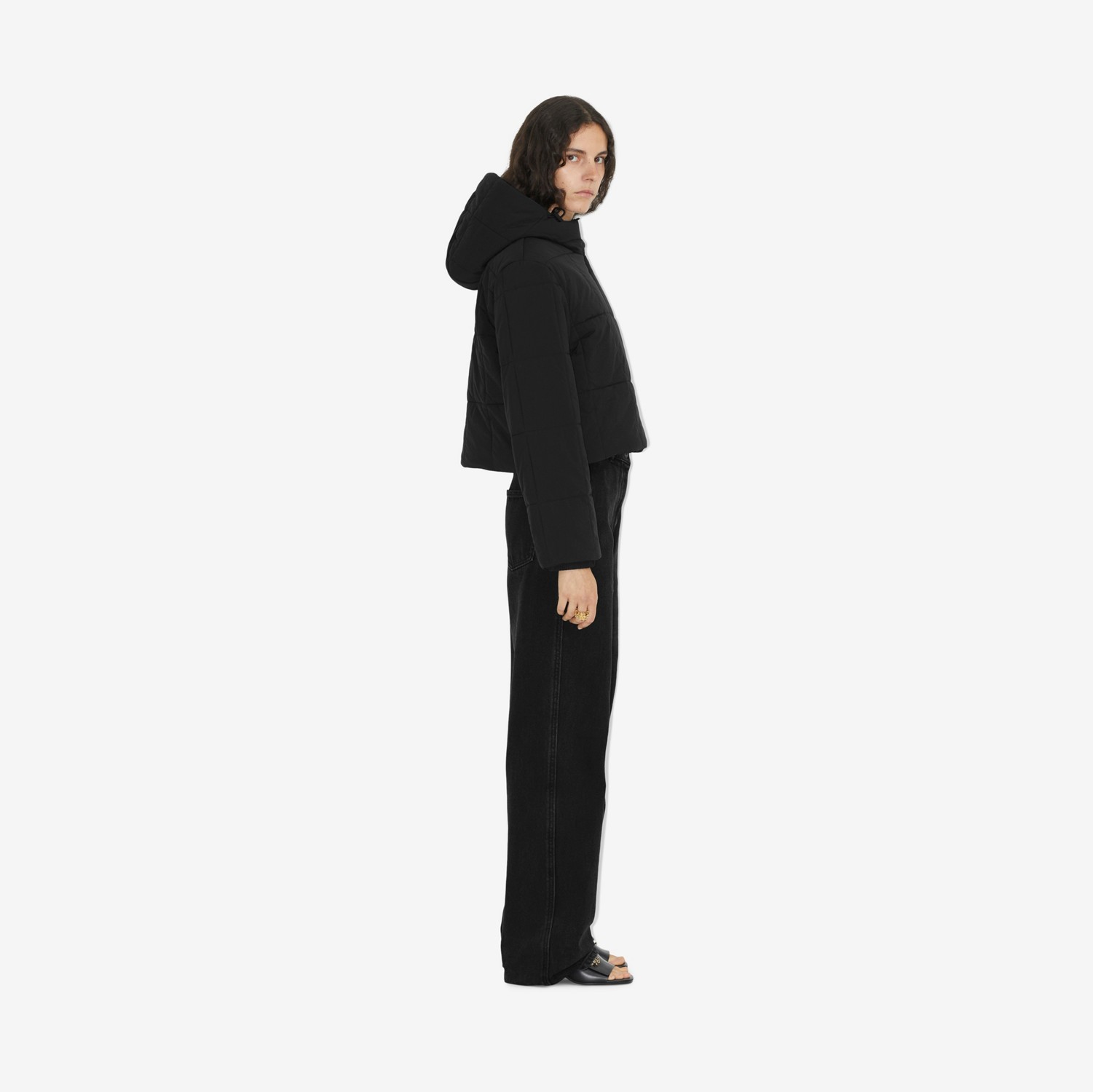 Veste courte matelassée en nylon (Noir) - Femme | Site officiel Burberry®