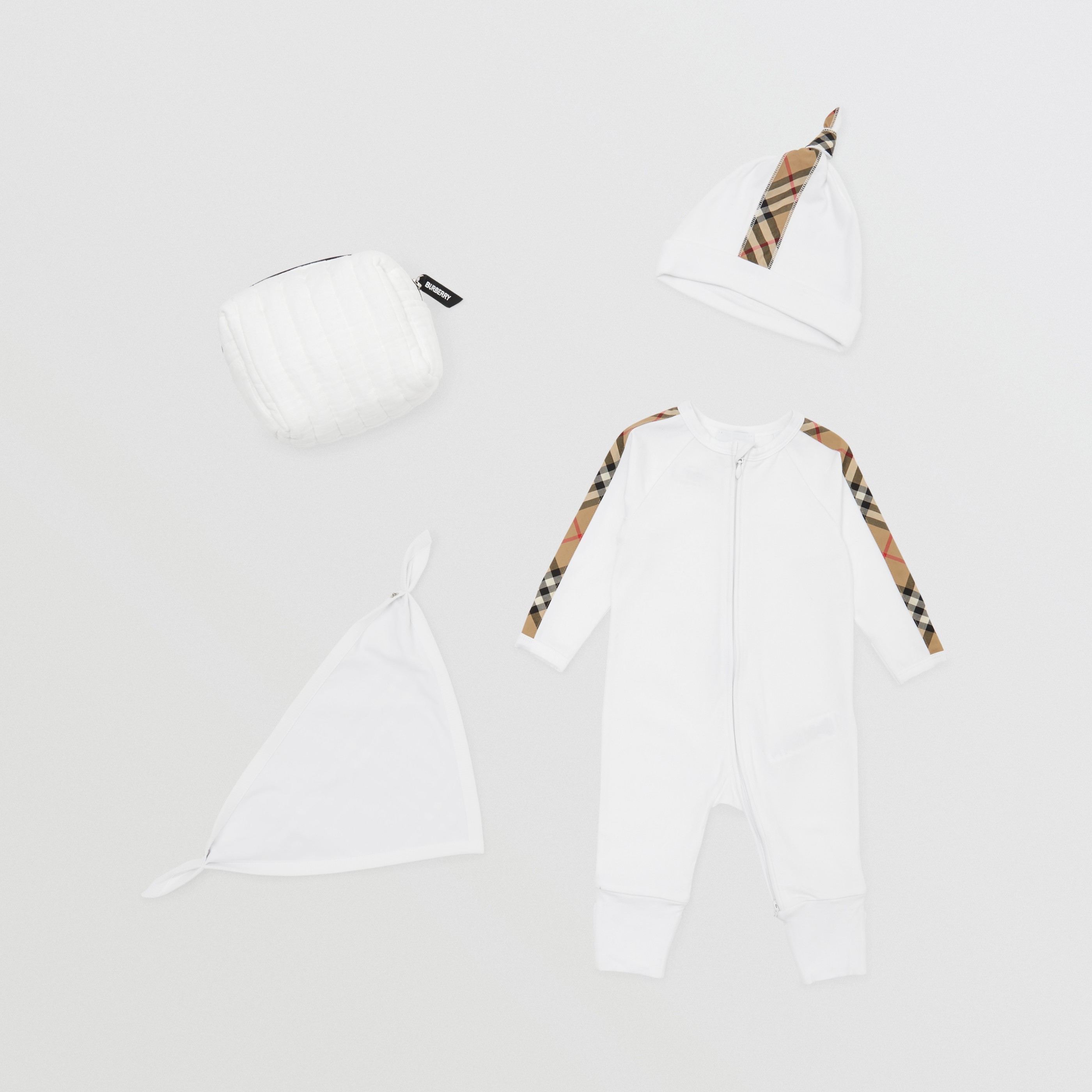 Check Trim Cotton Three Piece Baby Gift Set In White Children Burberry