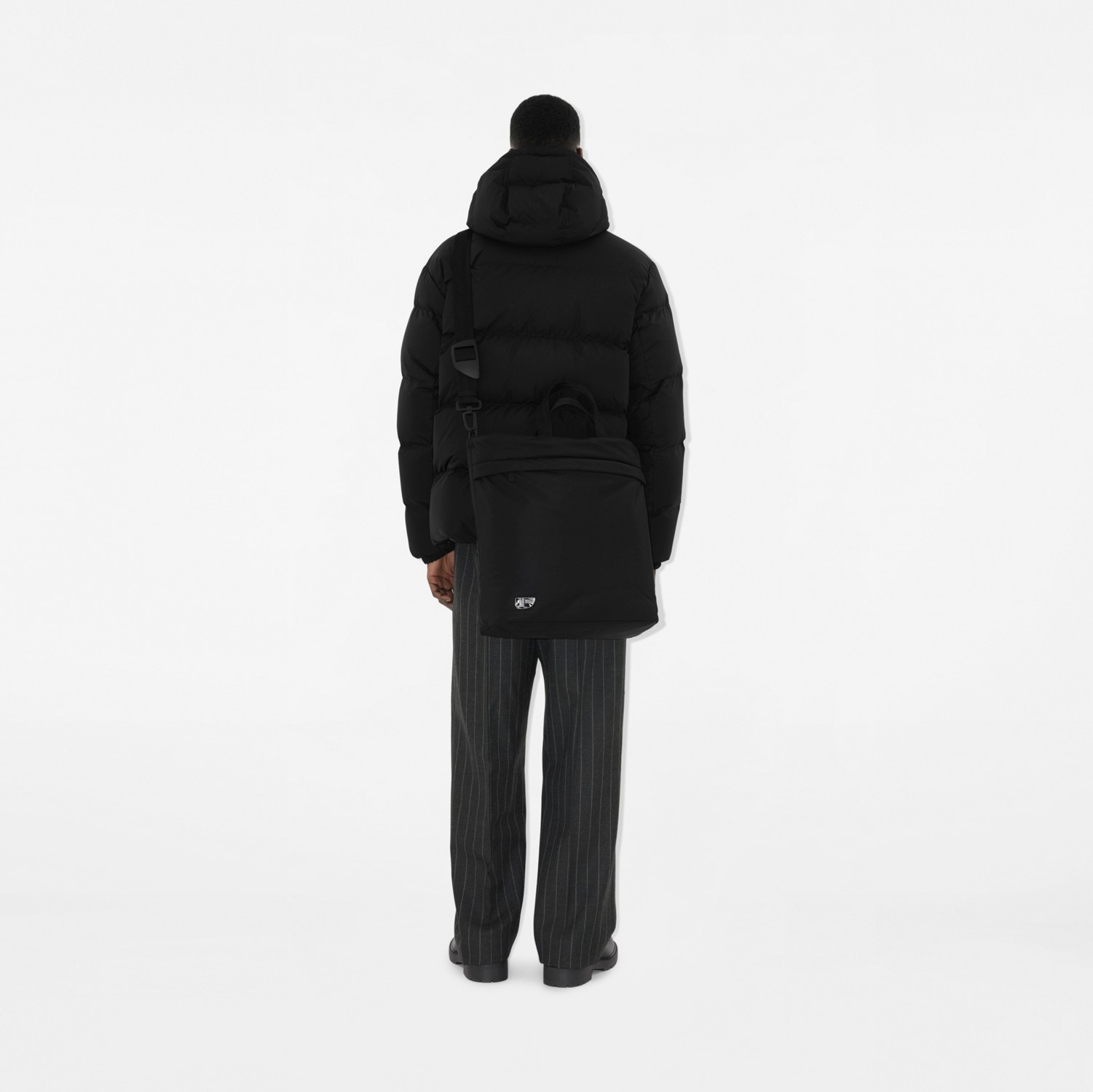 シールドトート (ブラック) - メンズ | Burberry®公式サイト シールドトート (ブラック) - メンズ | Burberry®公式サイト