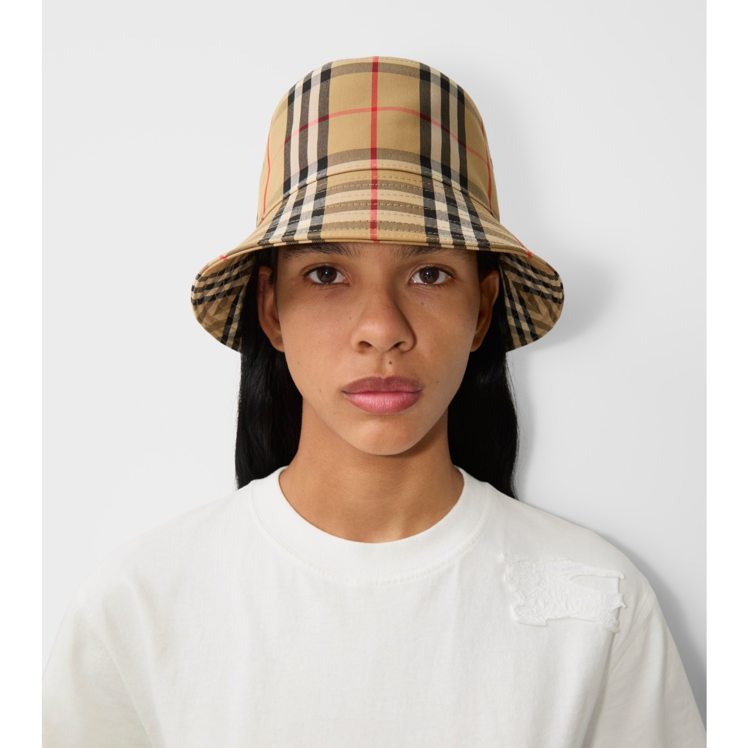 Vintage Check Technical Cotton Bucket Hat in Archive beige Women Burberry Official