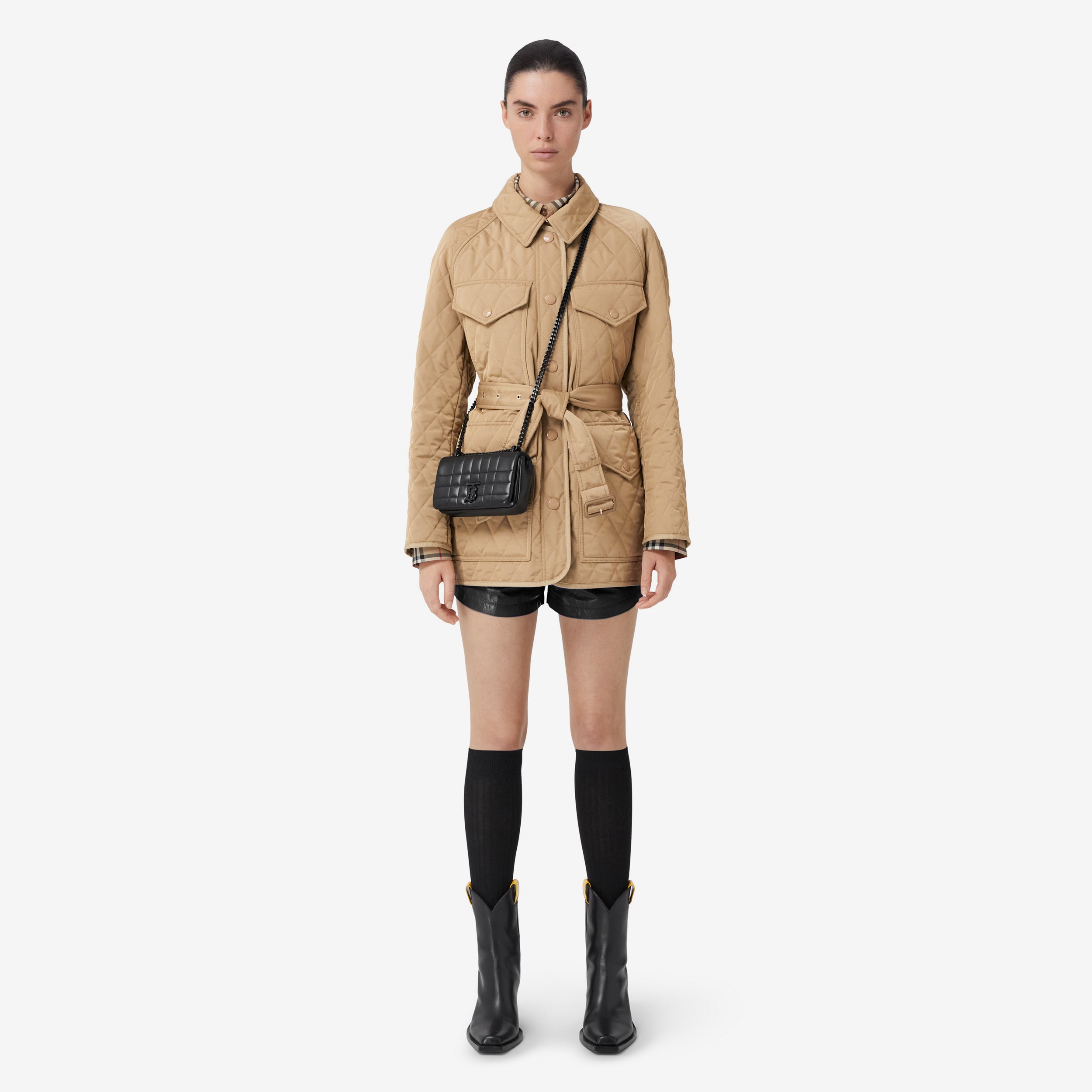 Jaqueta estilo militar de lona de nylon em matelassê (Bege Clássico) - Mulheres | Burberry® oficial - 2