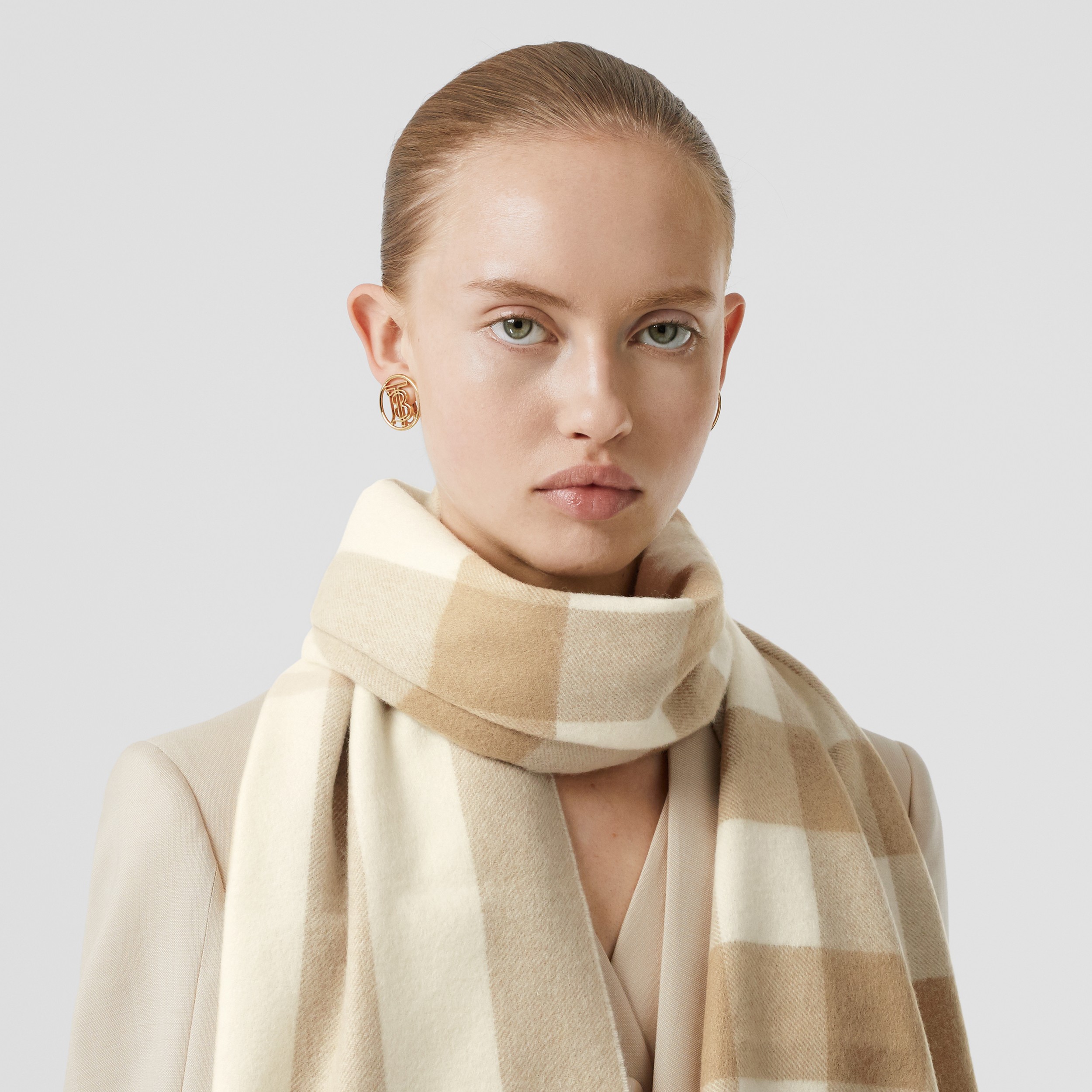 格纹羊绒围巾 (白色) | Burberry® 博柏利官网 - 3