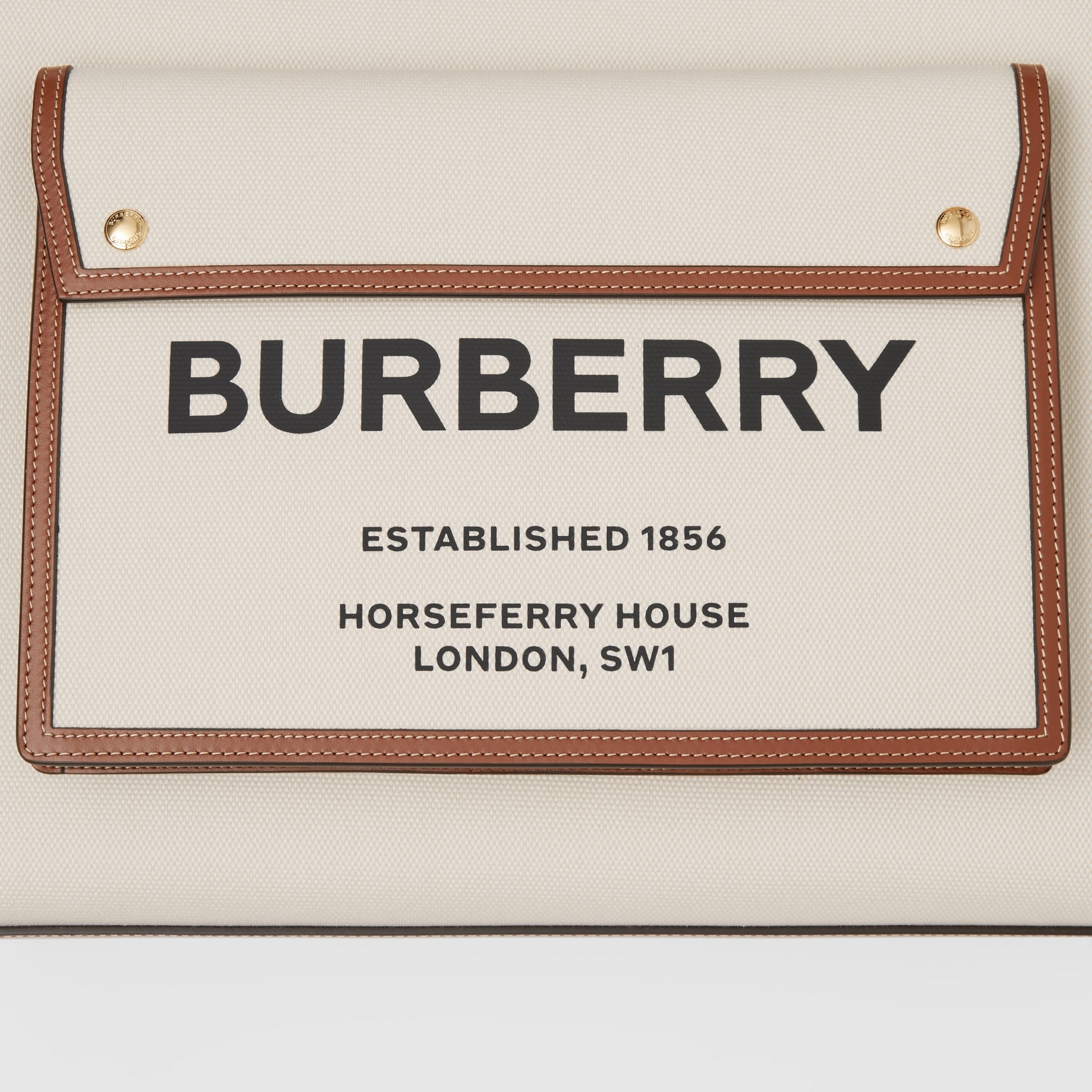 ミディアム ツートン キャンバス&レザー ポケットバッグ (ナチュラル/モルトブラウン) - ウィメンズ | Burberry®公式サイト