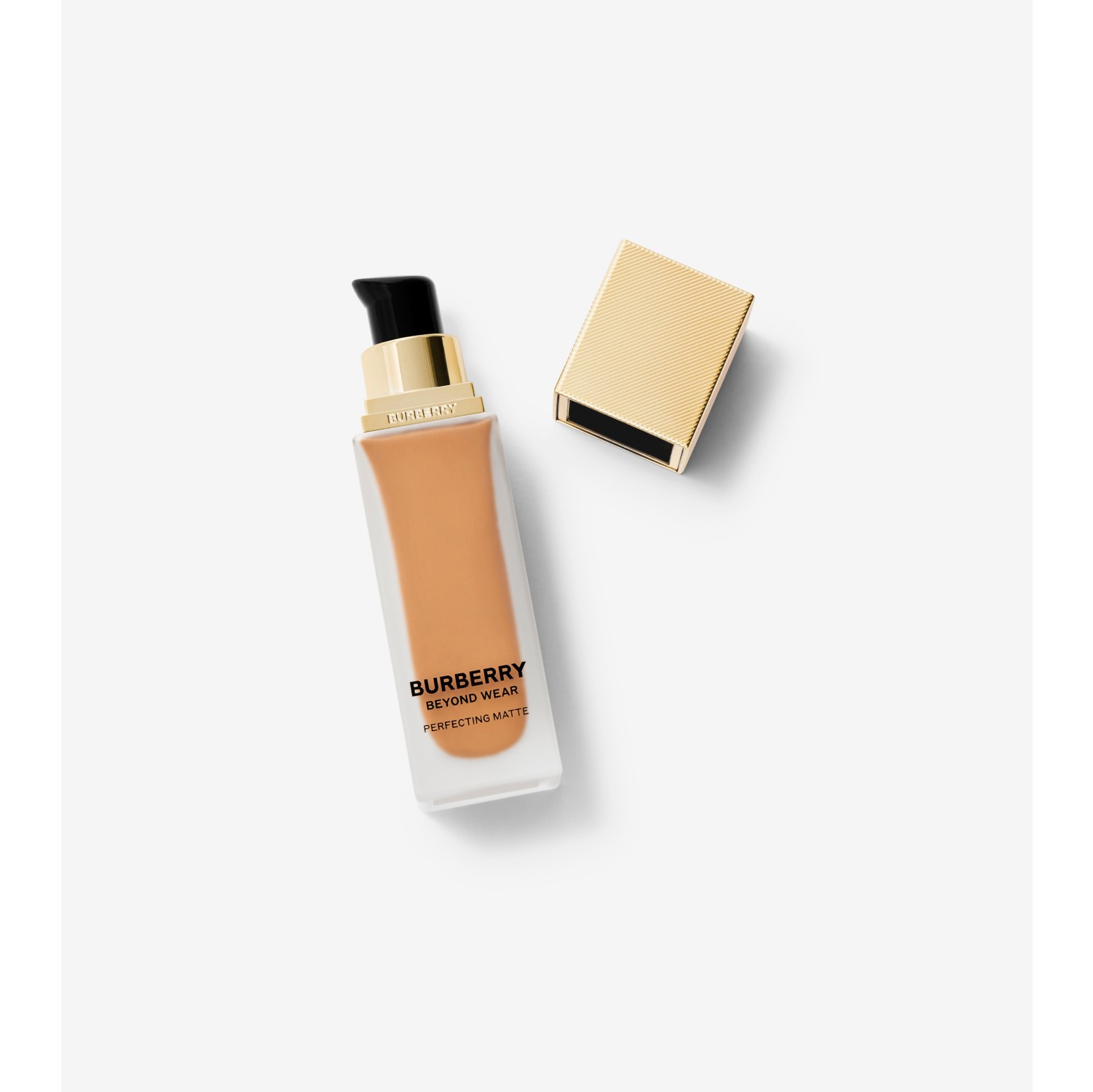 Burberry 1oz cashmere soft matte foundation vanilla sale