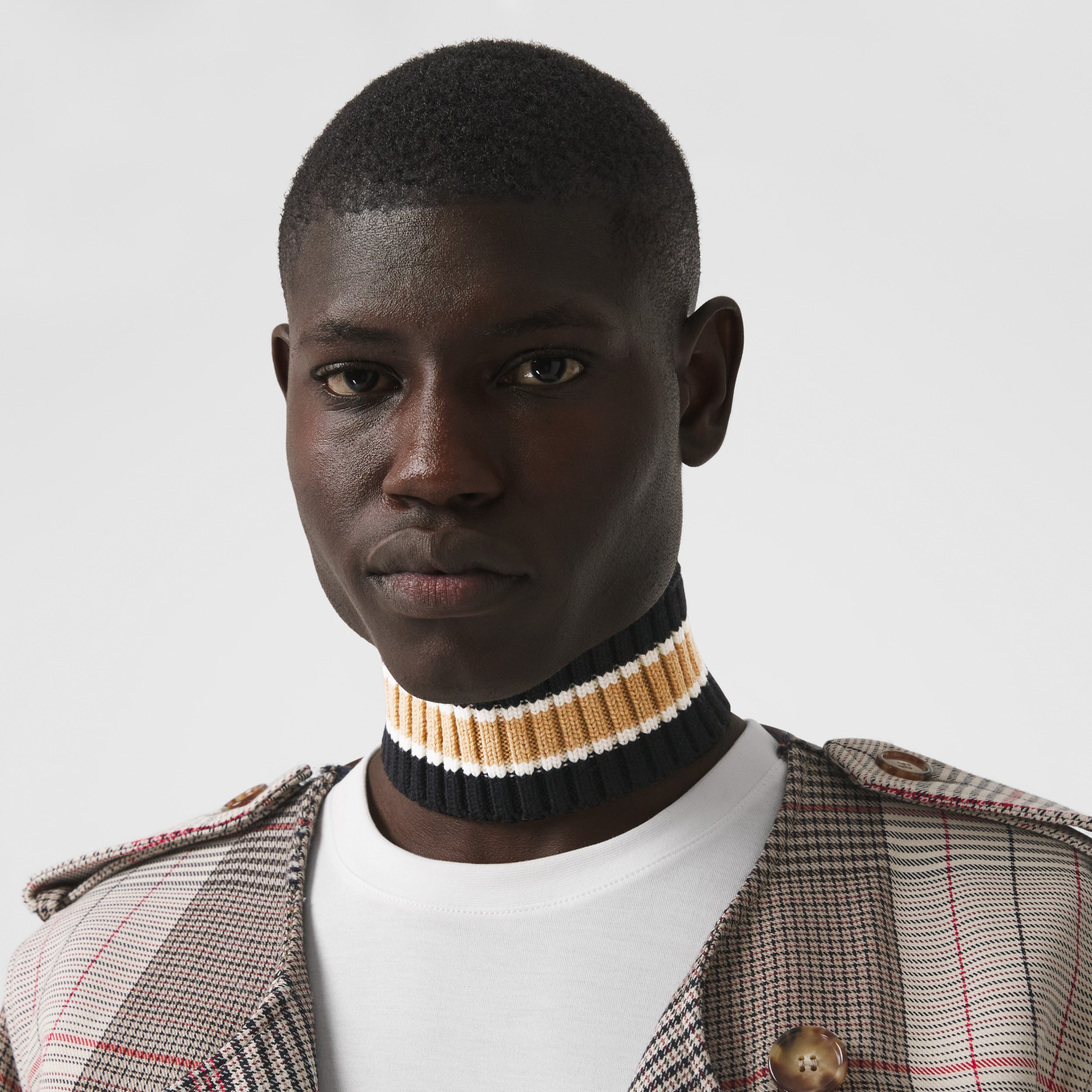 Rib Knit Technical Wool Collar in Black/brown Burberry United States